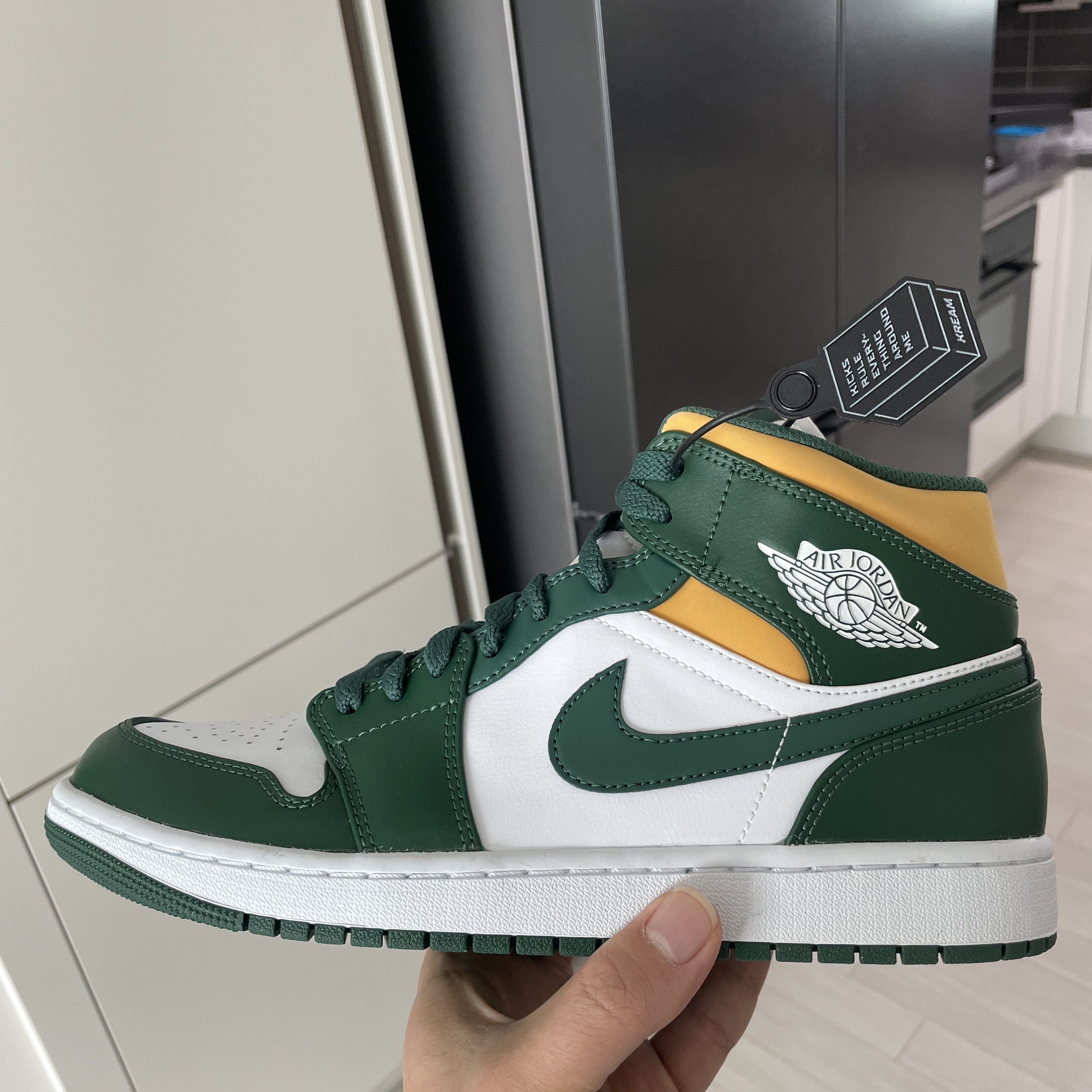 Jordan 1 Mid Sonics 2021 착용 스타일 - 2