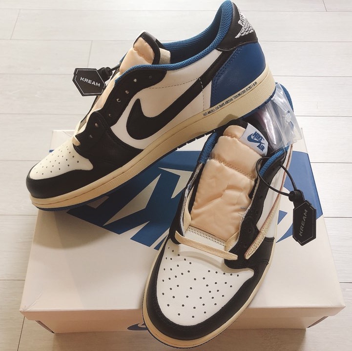 Jordan 1 x Travis Scott x Fragment Retro Low OG SP Military Blue 착용 스타일