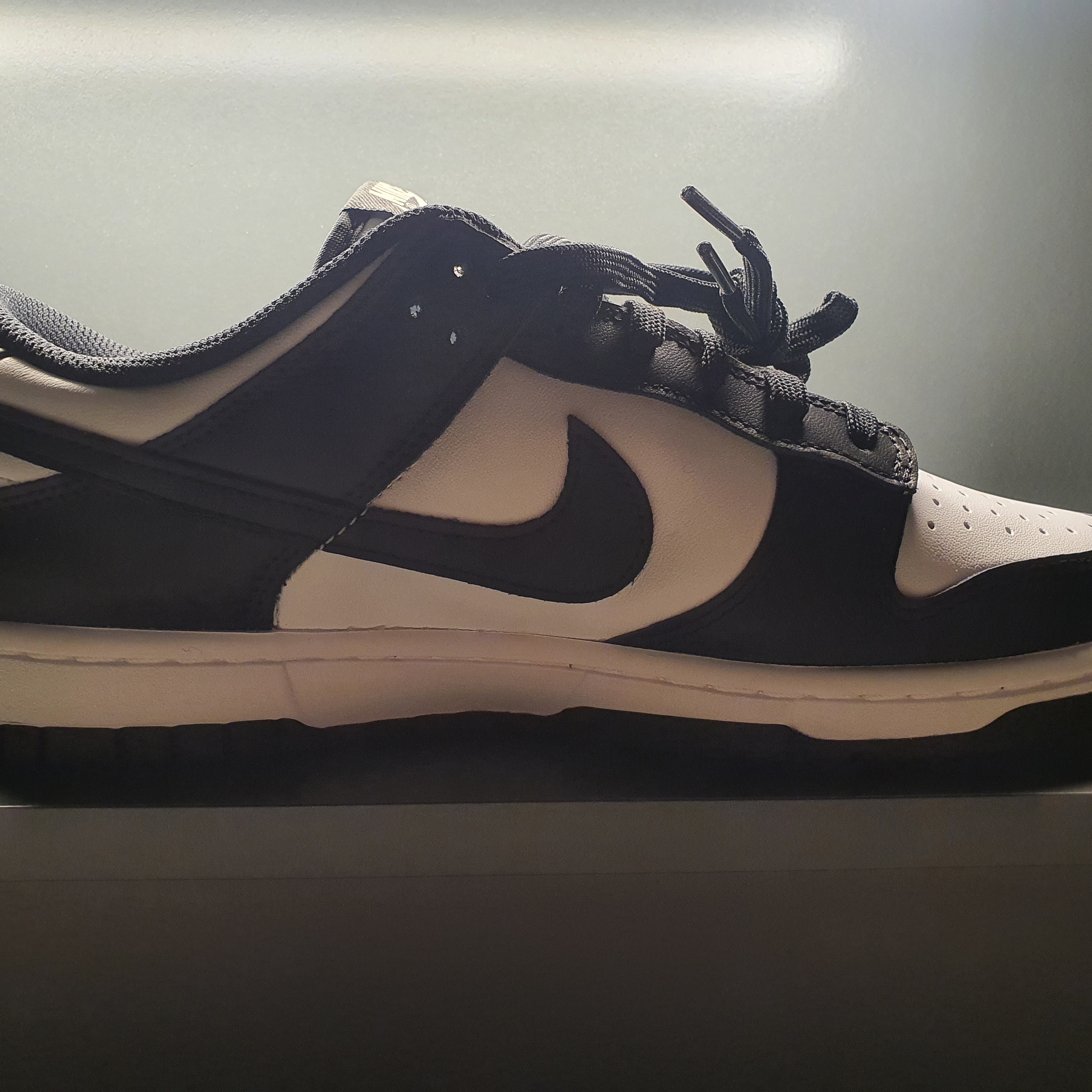 (W) Nike Dunk Low Black 착용 스타일 - 2