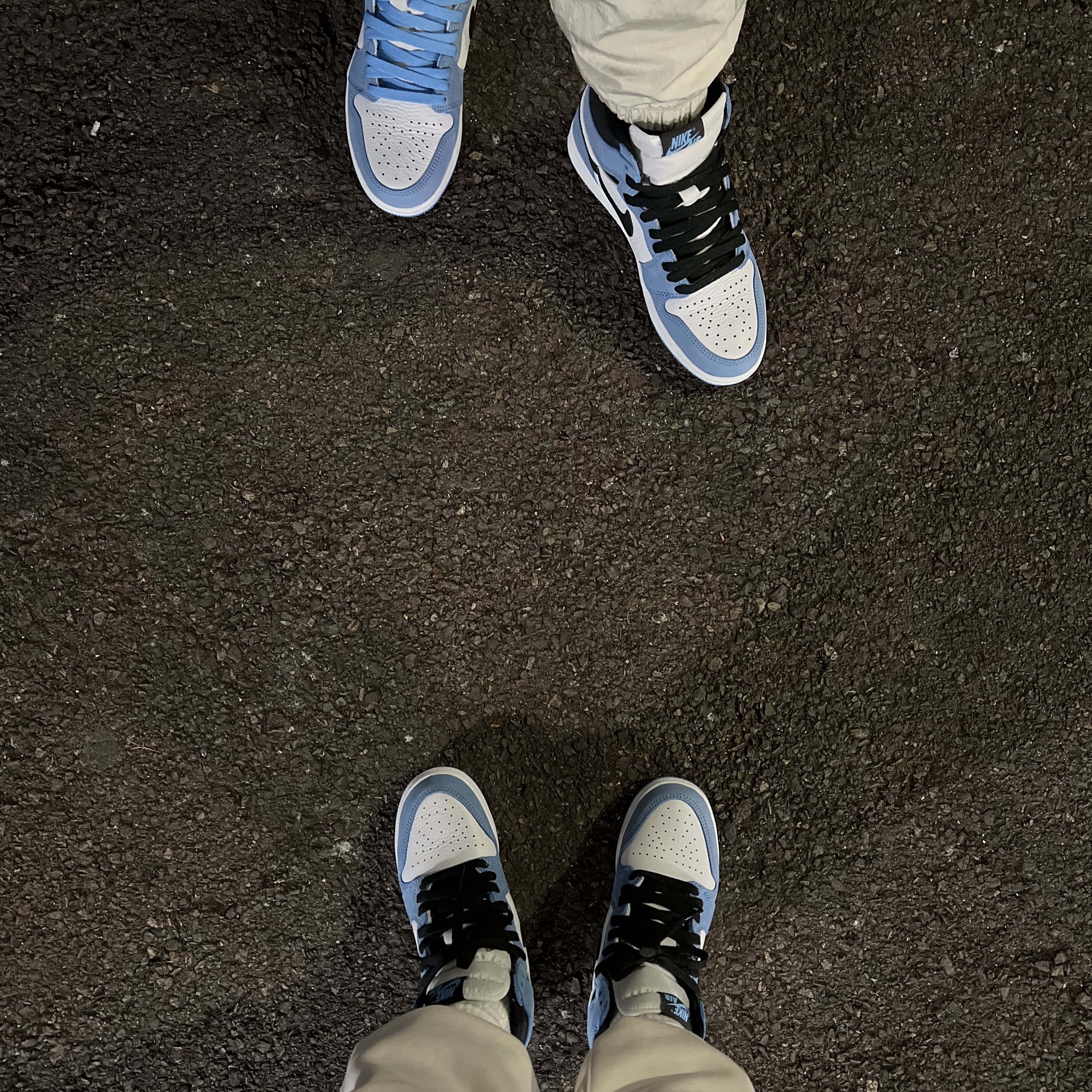 Jordan 1 Retro High OG University Blue, (GS) Jordan 1 Retro High OG University Blue 착용 스타일 - 1