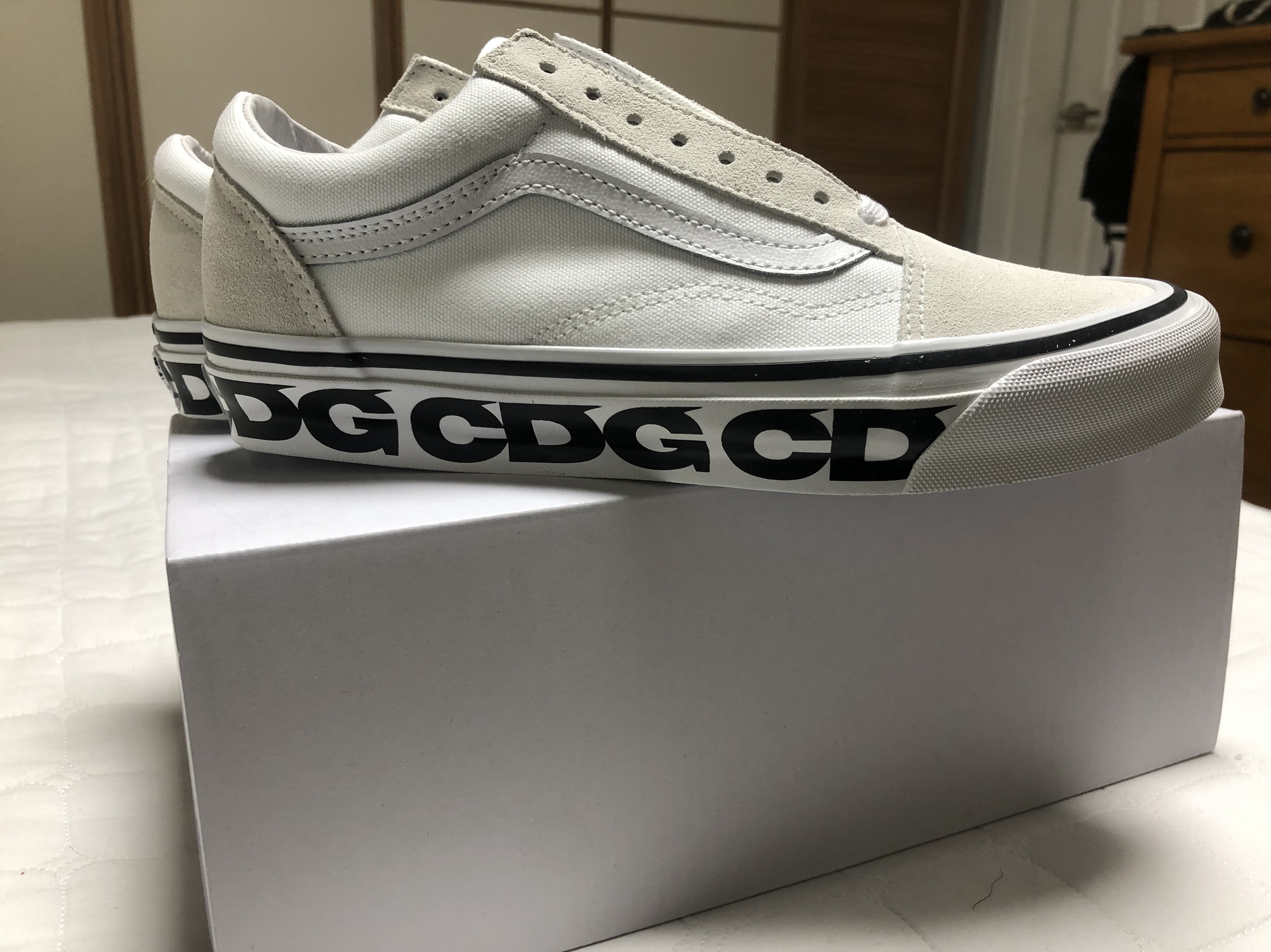 Vans Vault x CDG Old Skool LX White 착용 스타일 - 4