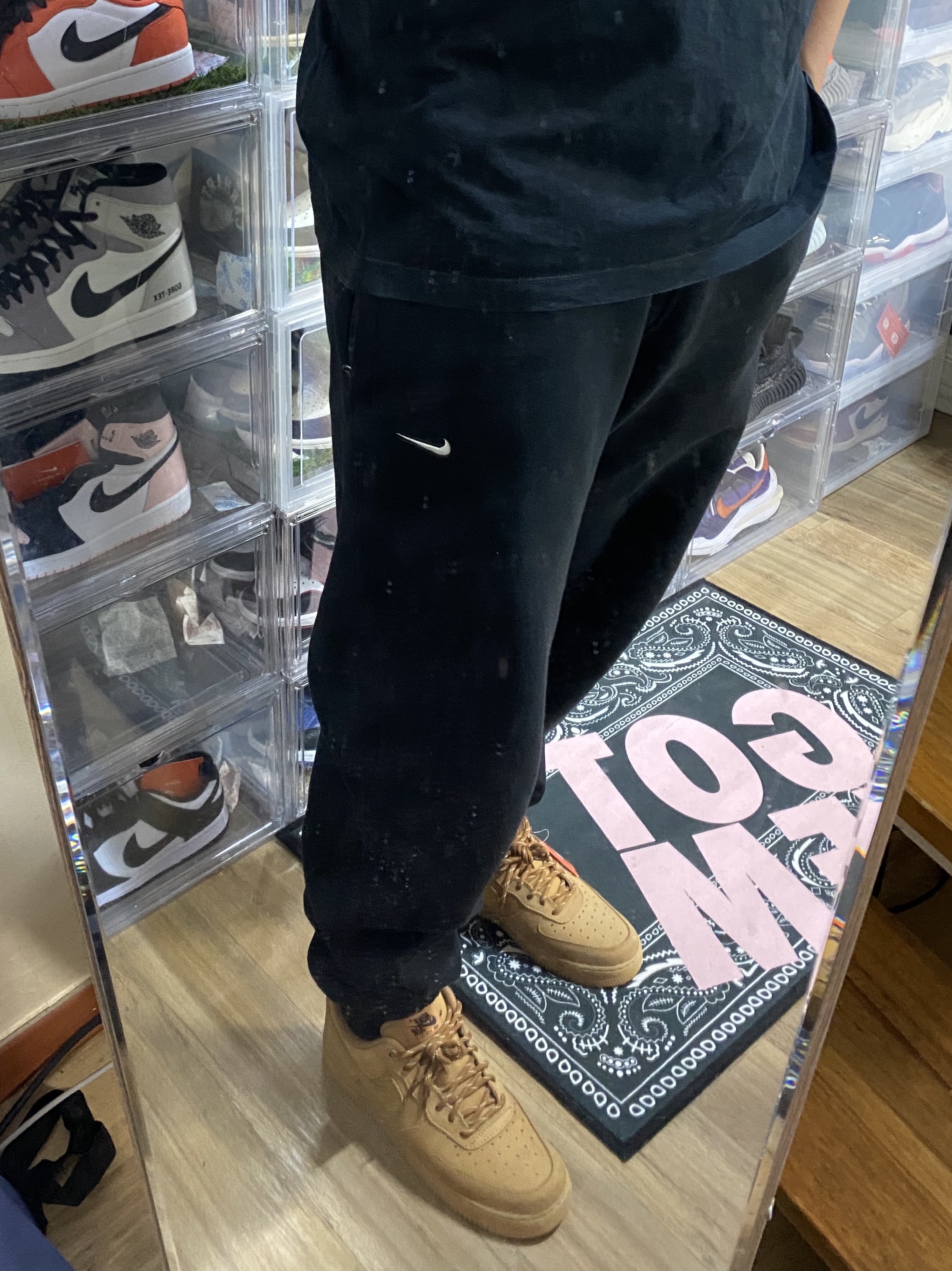 Nike Air Force 1 '07 WB Flax 착용 스타일 - 1
