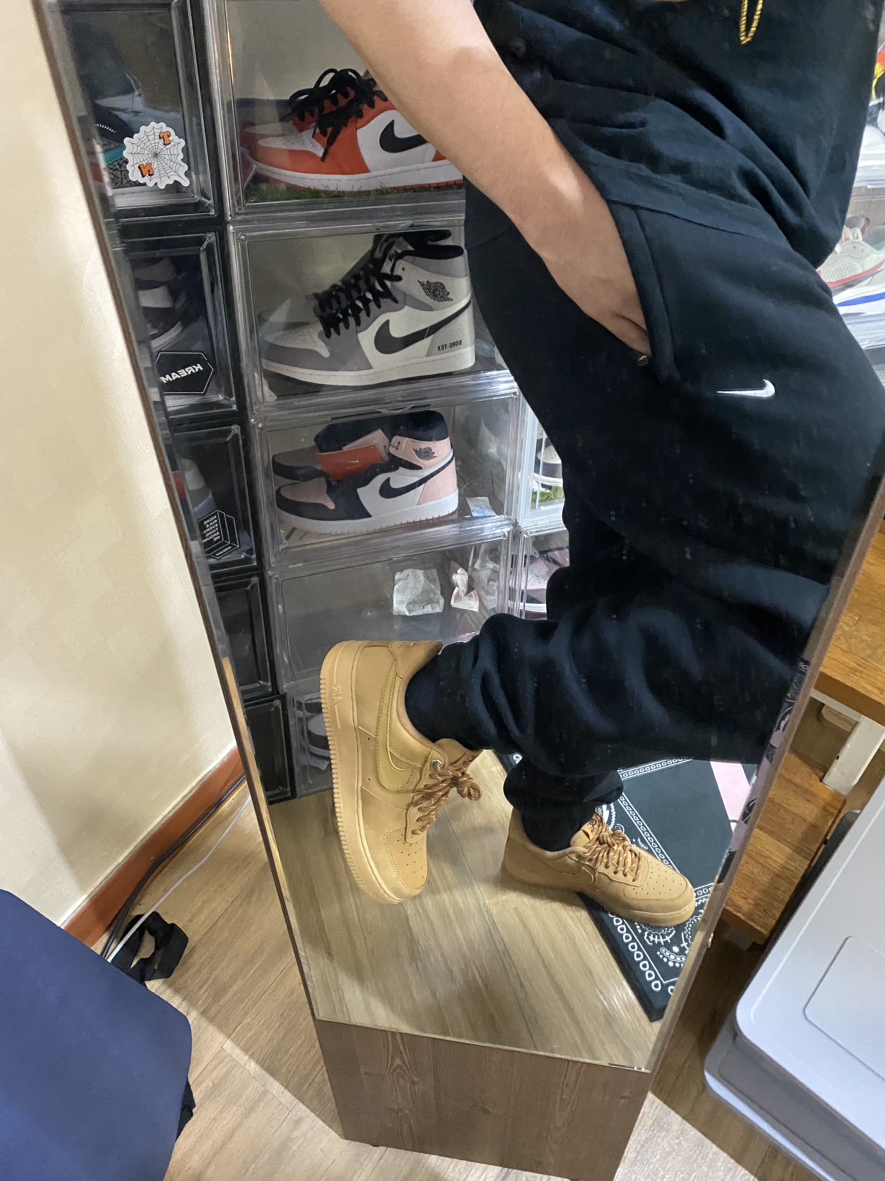 Nike Air Force 1 '07 WB Flax 착용 스타일 - 3