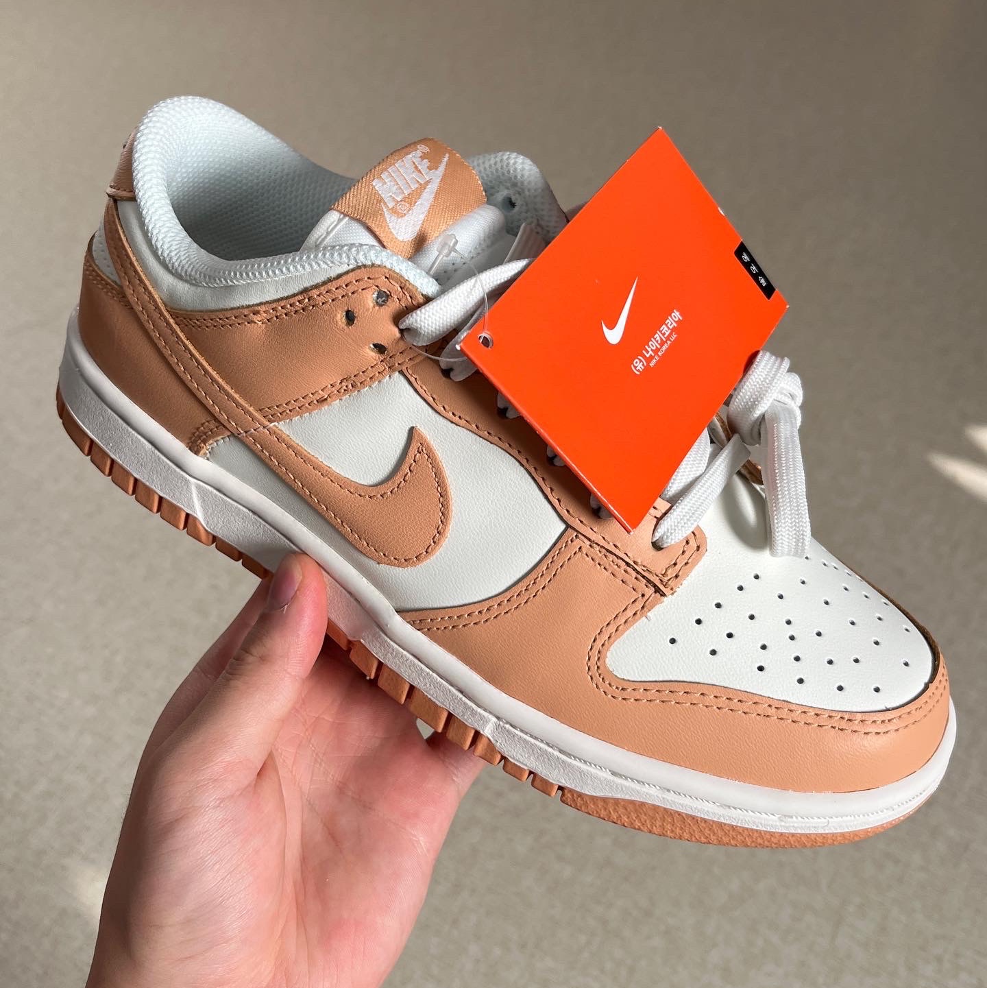 (W) Nike Dunk Low Harvest Moon 착용 스타일