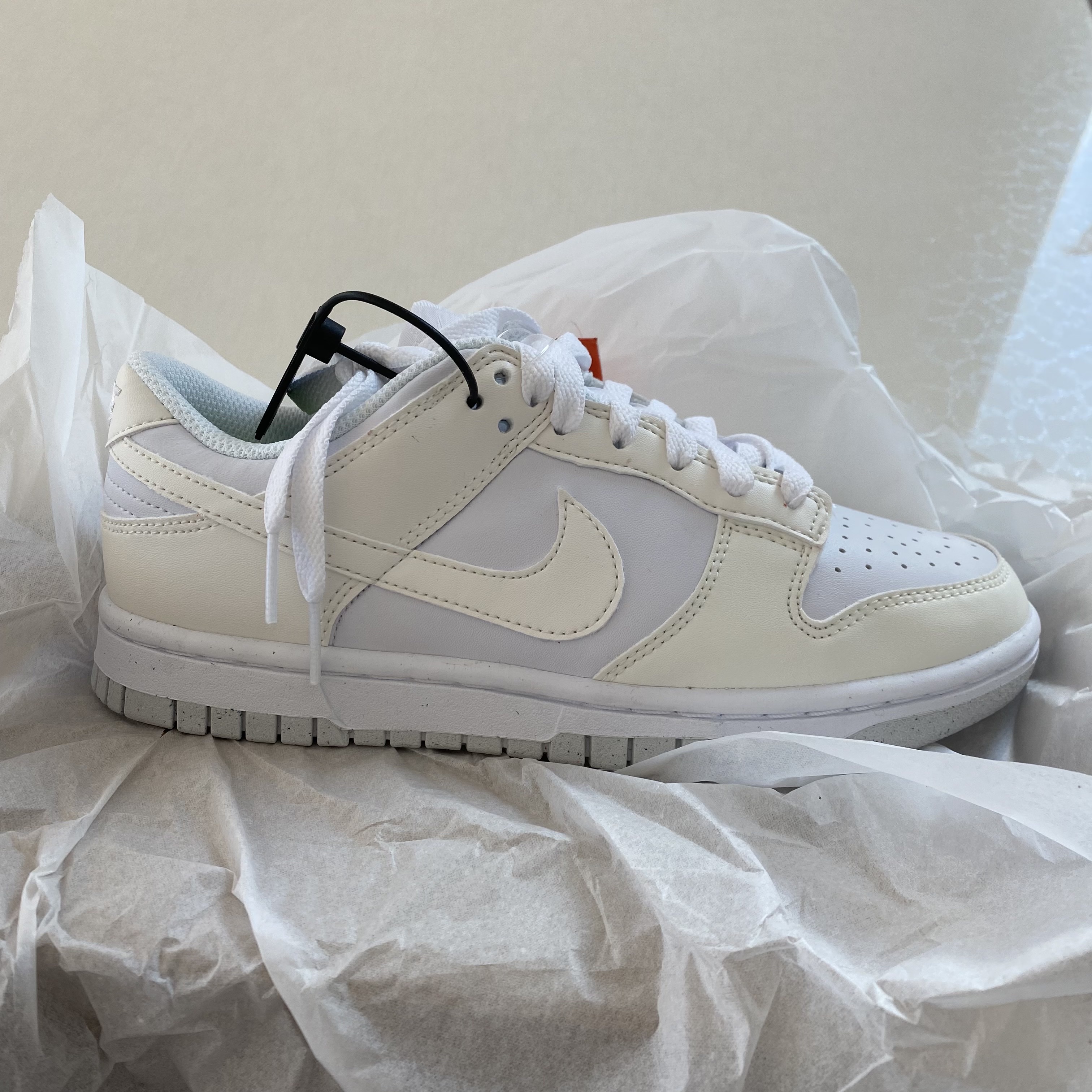 (W) Nike Dunk Low Next Nature Sail 착용 스타일 - 2