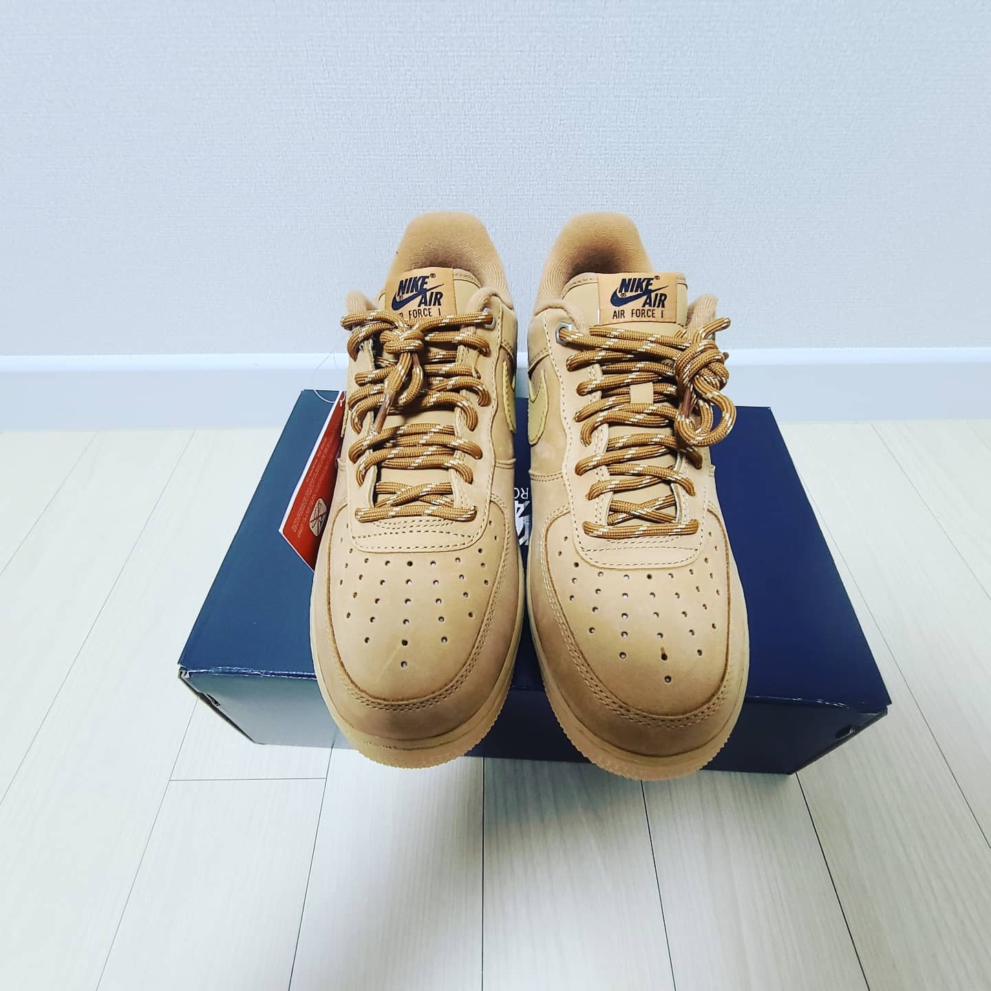 Nike x Supreme Air Force 1 Low Flax, Nike Air Force 1 '07 WB Flax 착용 스타일 - 2