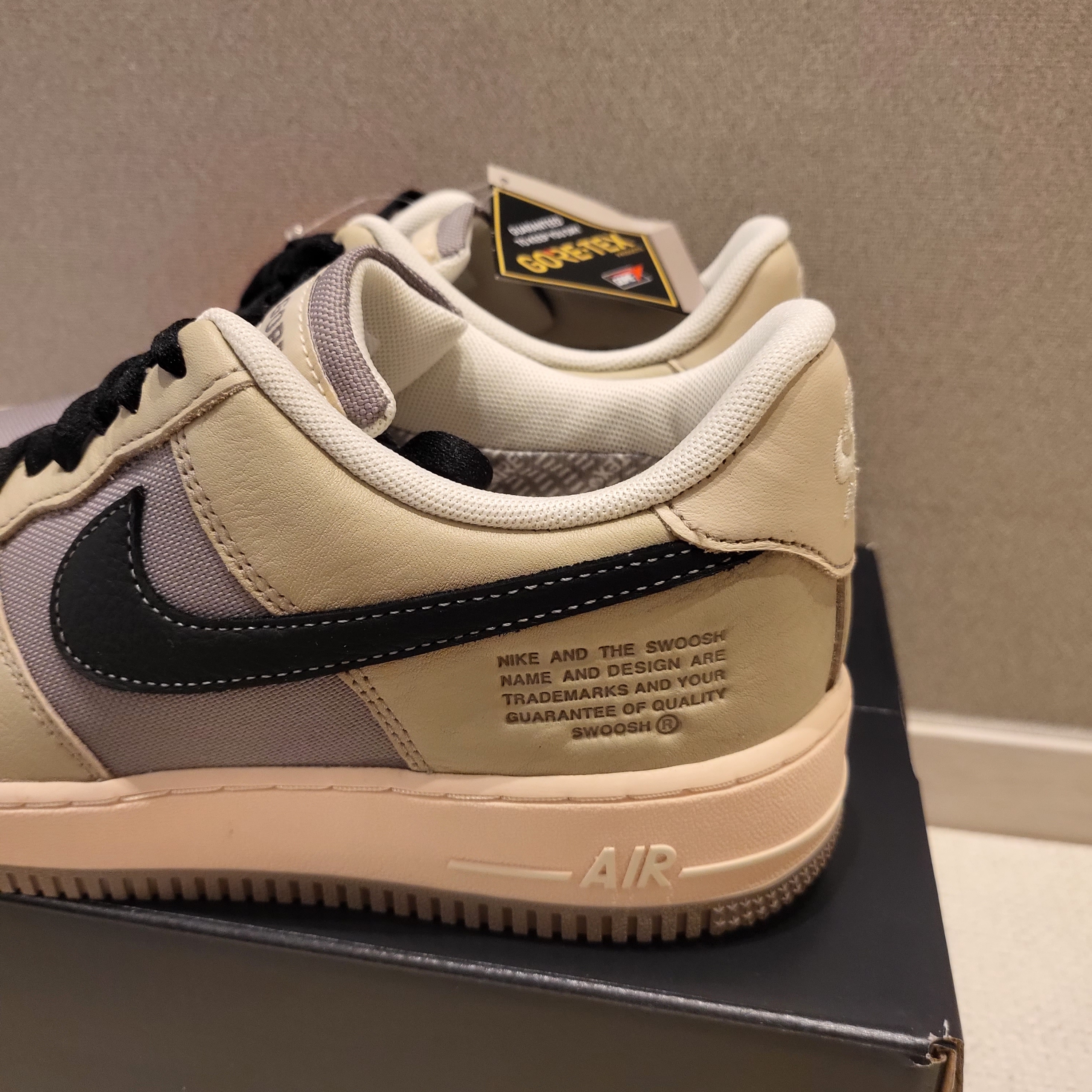 Nike Air Force 1 Low Gore-Tex Olive 착용 스타일 - 2