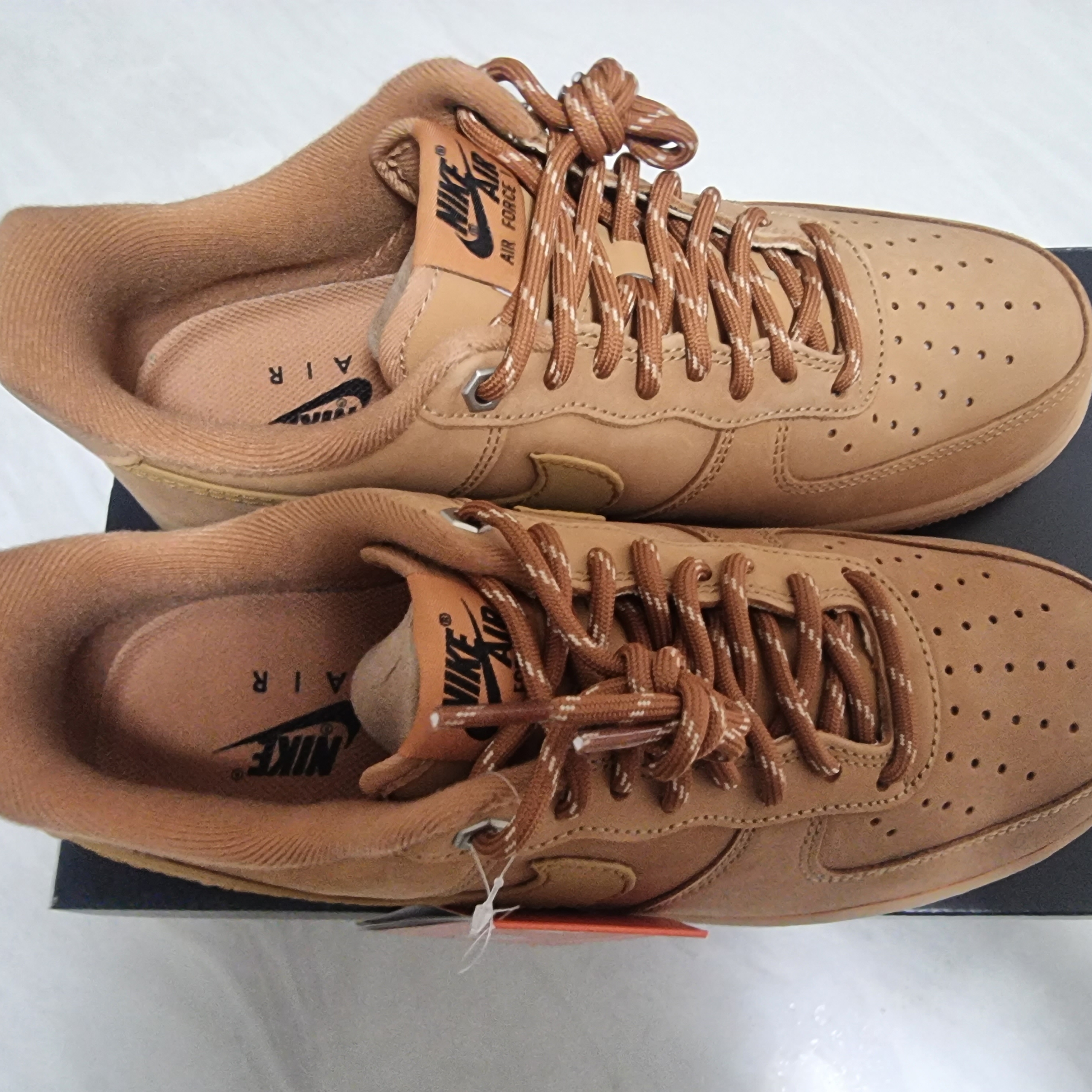 Nike Air Force 1 '07 WB Flax 착용 스타일 - 5
