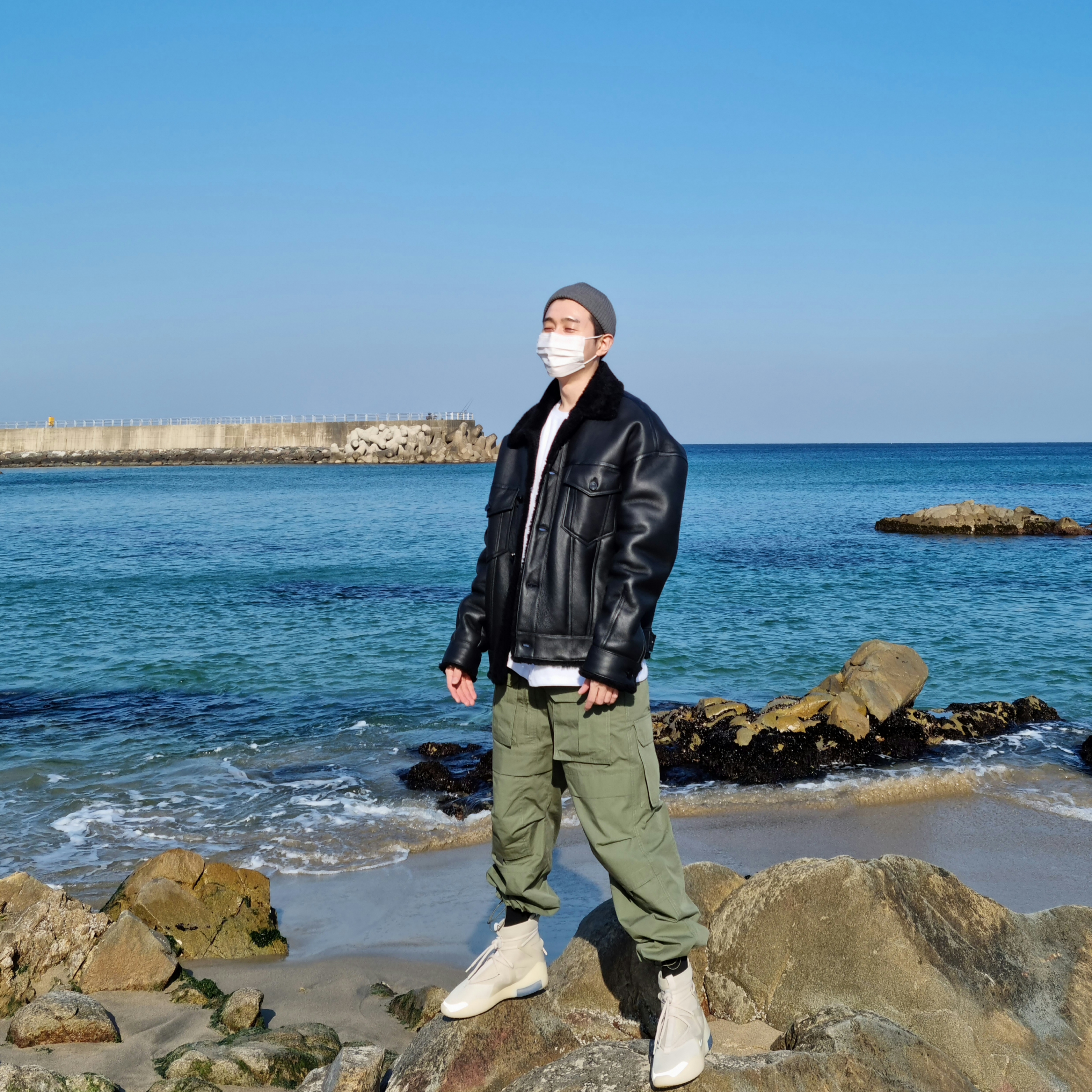Nike x Fear of God Air Fear of God 1 Oatmeal 착용 스타일
