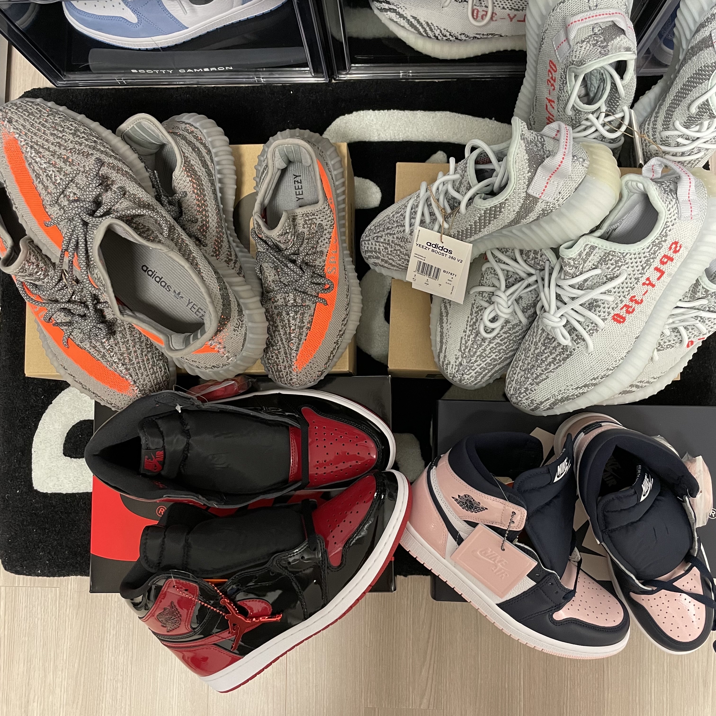 Jordan 1 Retro High OG Patent Bred, Adidas Yeezy Boost 350 V2 Beluga - Reflective 착용 스타일
