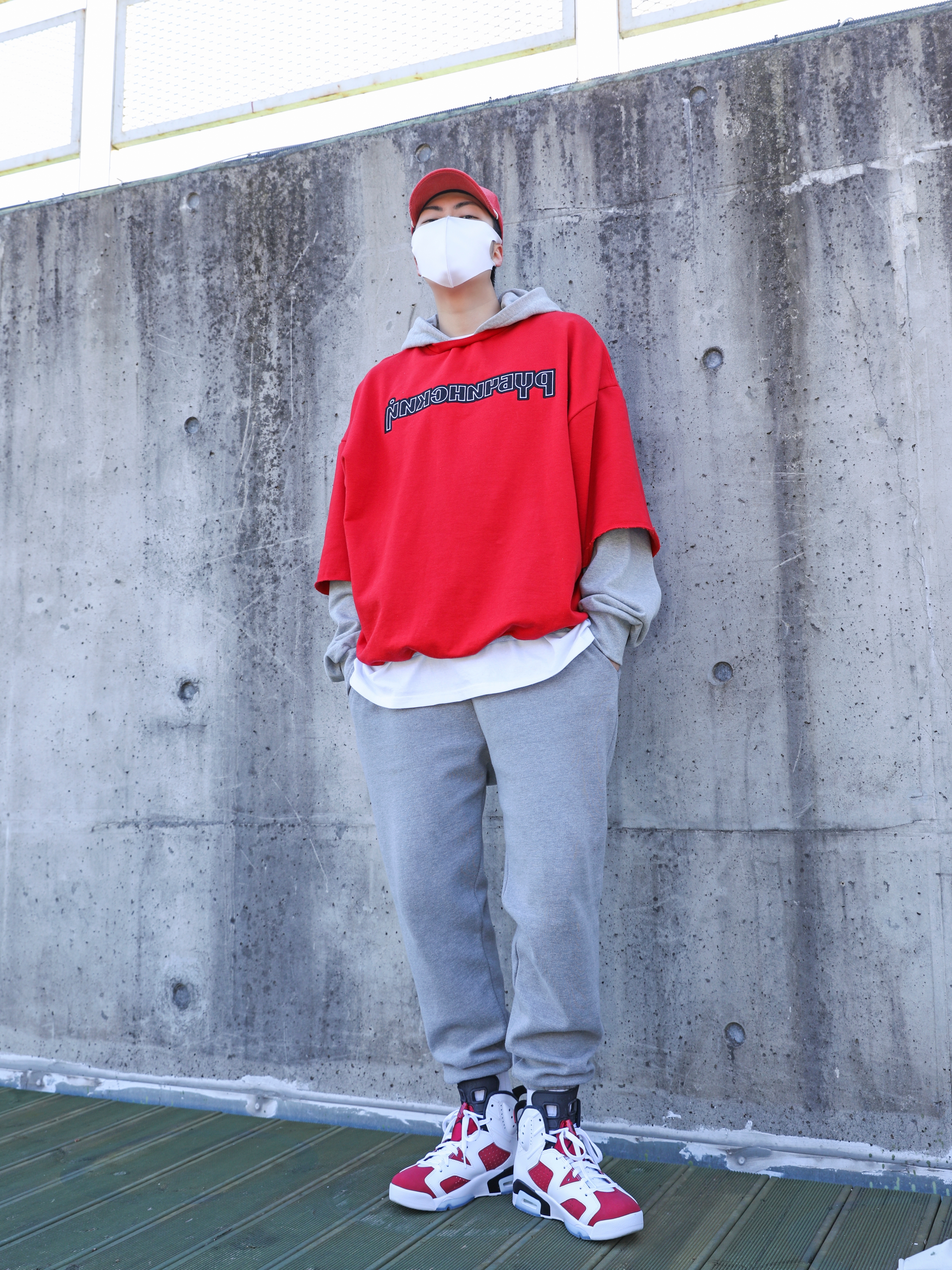 Jordan 6 Retro Carmine 2021 착용 스타일 - 2