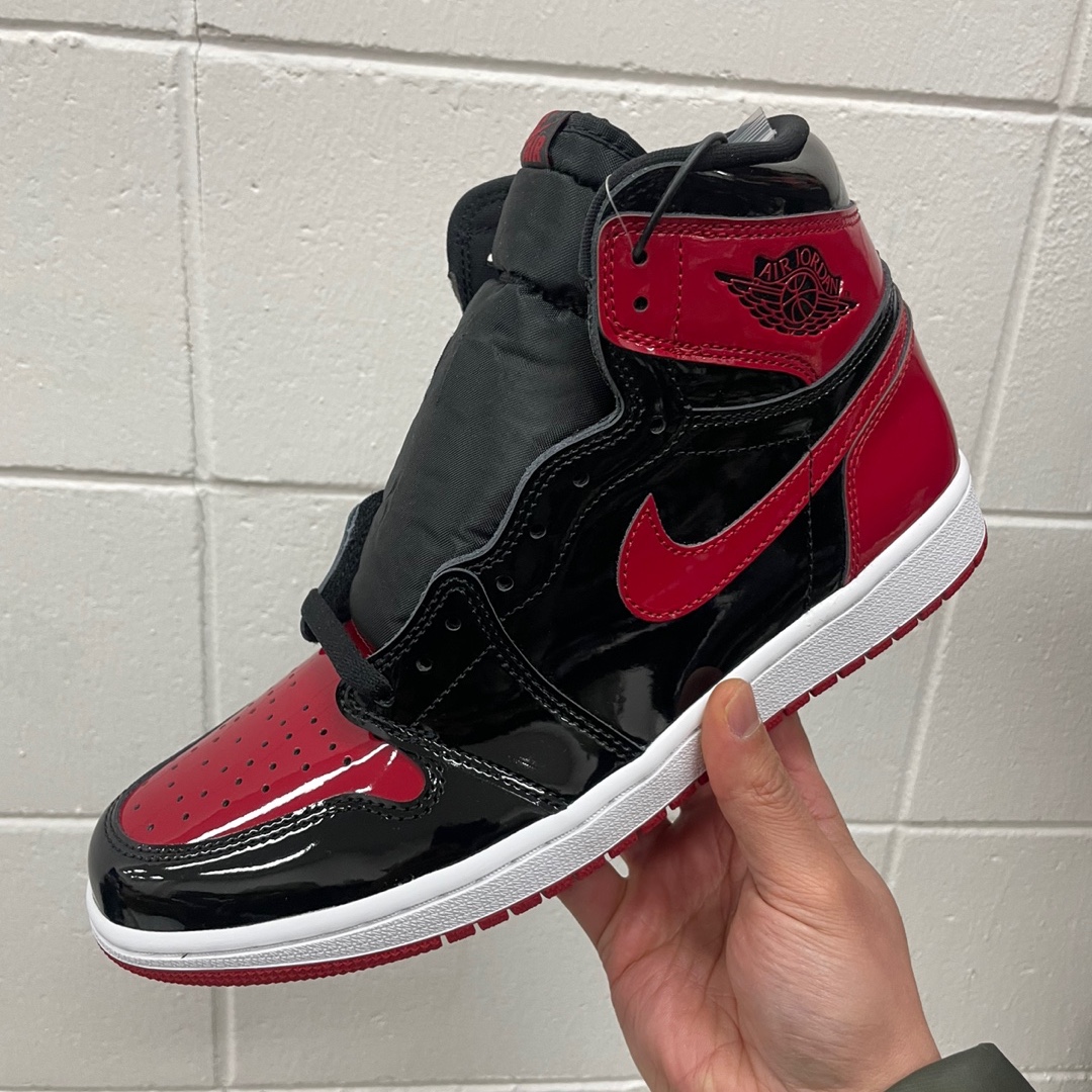 Jordan 1 Retro High OG Patent Bred 착용 스타일