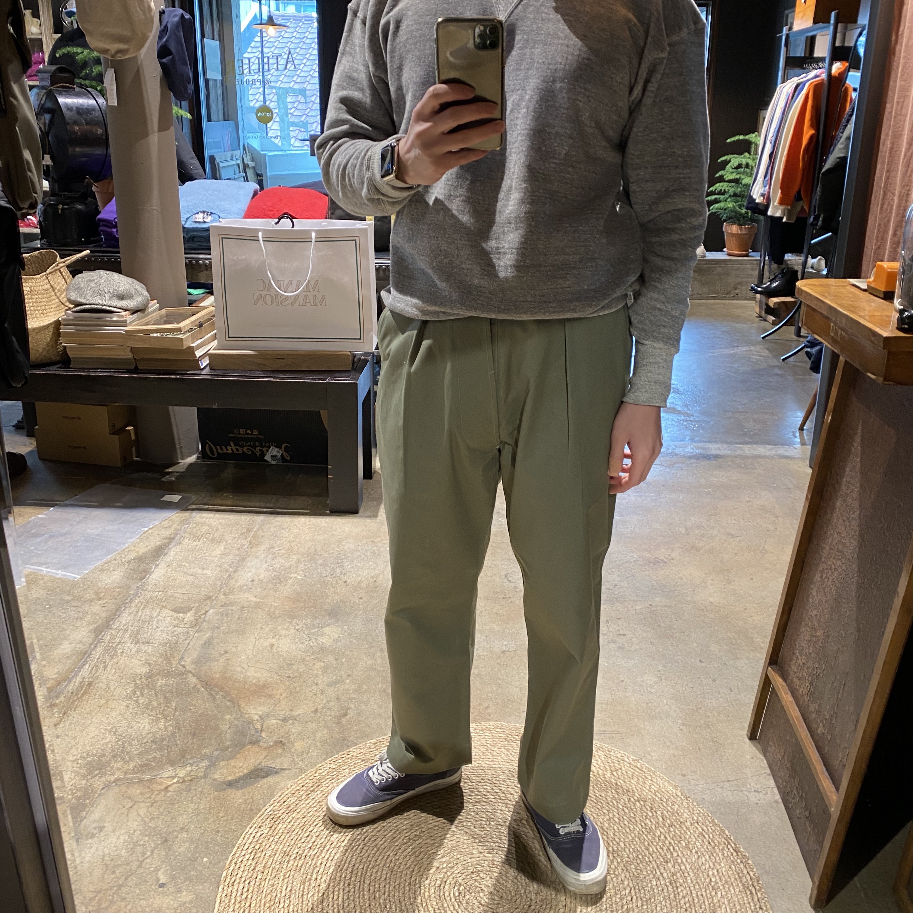 Vans Vault OG Authentic LX Navy 착용 스타일