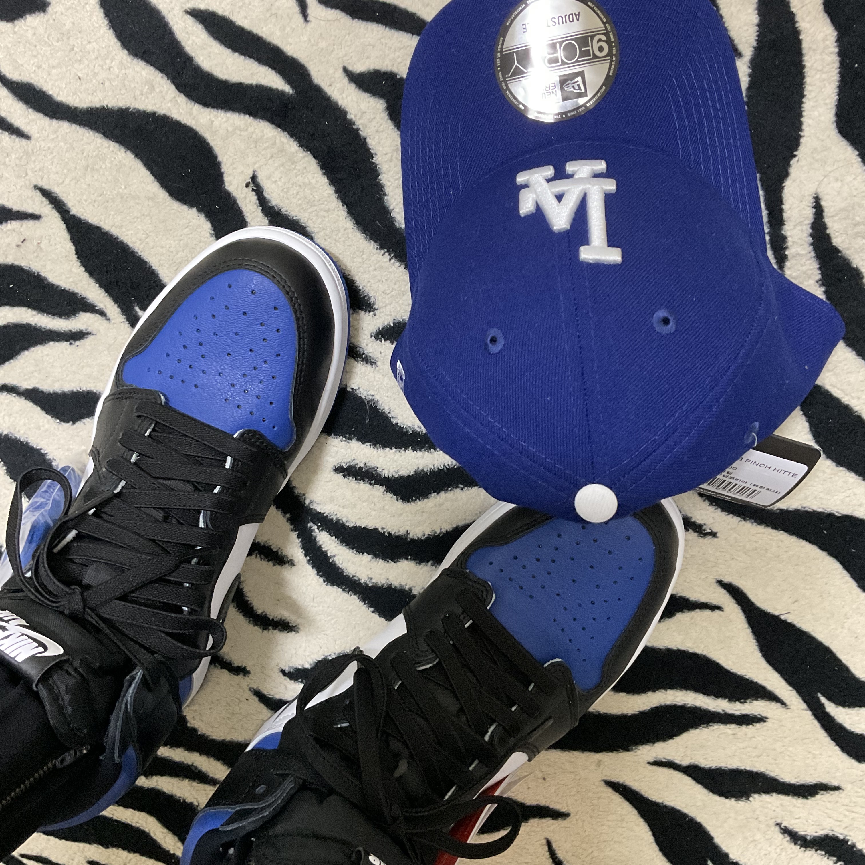 Jordan 1 Retro High OG Royal Toe 착용 스타일