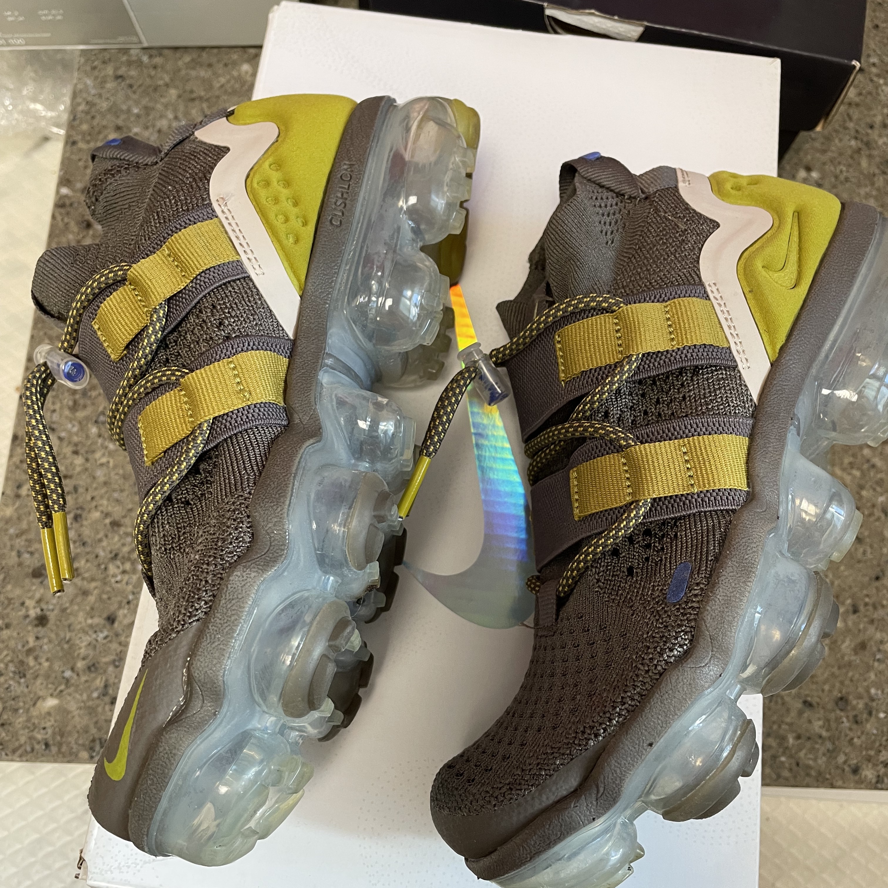 Nike Air VaporMax Utility Ridgerock 착용 스타일