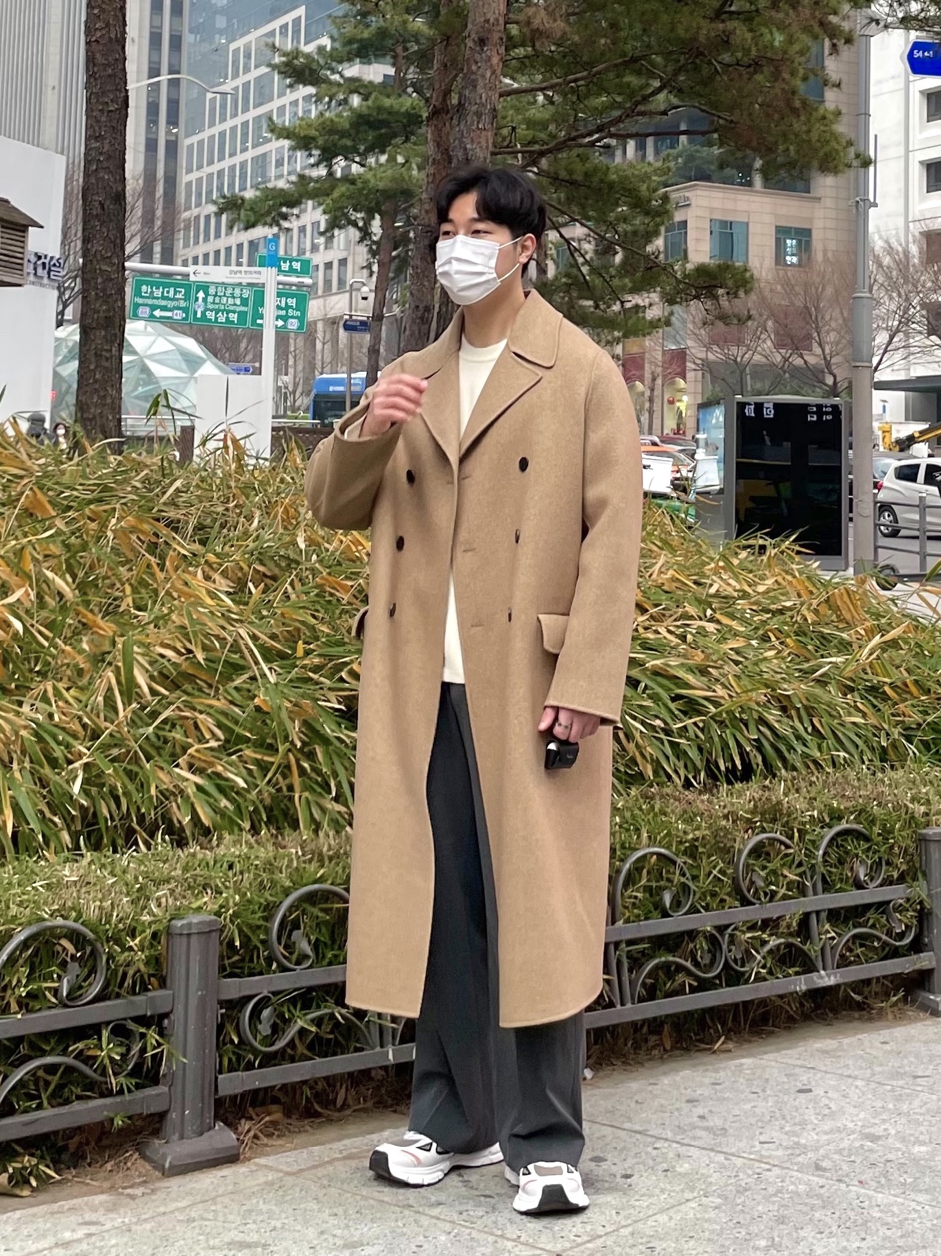 (W) Axel Arigato Marathon Runner White Black Orange 착용 스타일