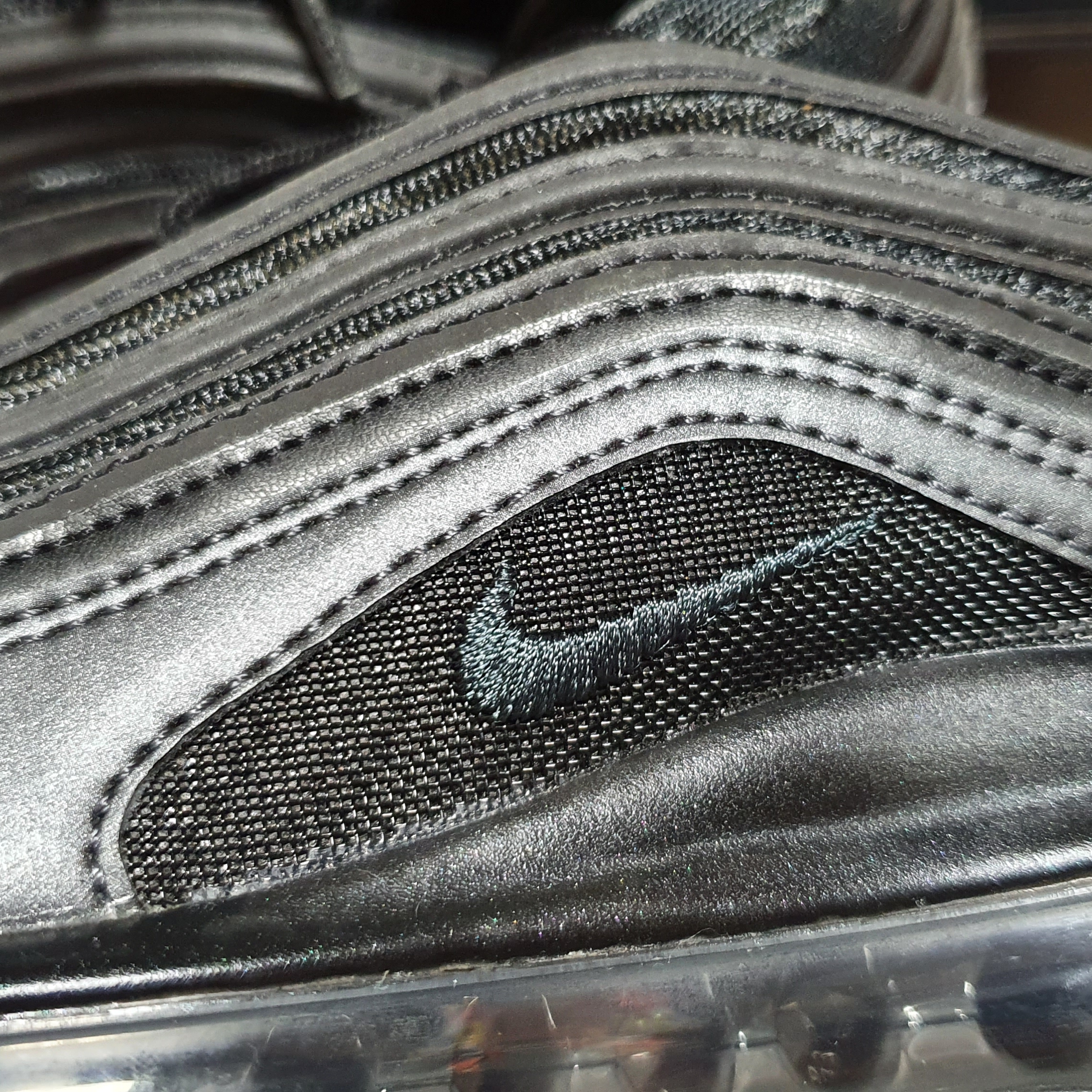 Nike Air Max 97 Metallic Hematite 착용 스타일 - 4
