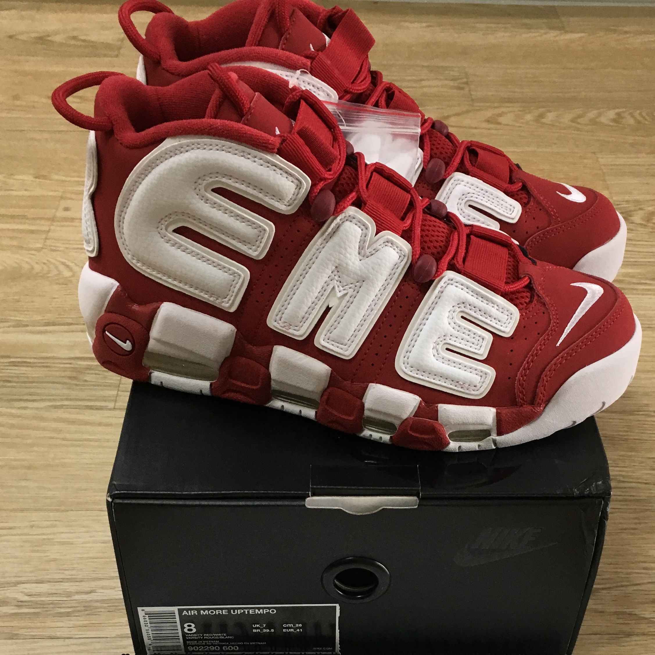Nike x Supreme Air More Uptempo Suptempo Red 착용 스타일