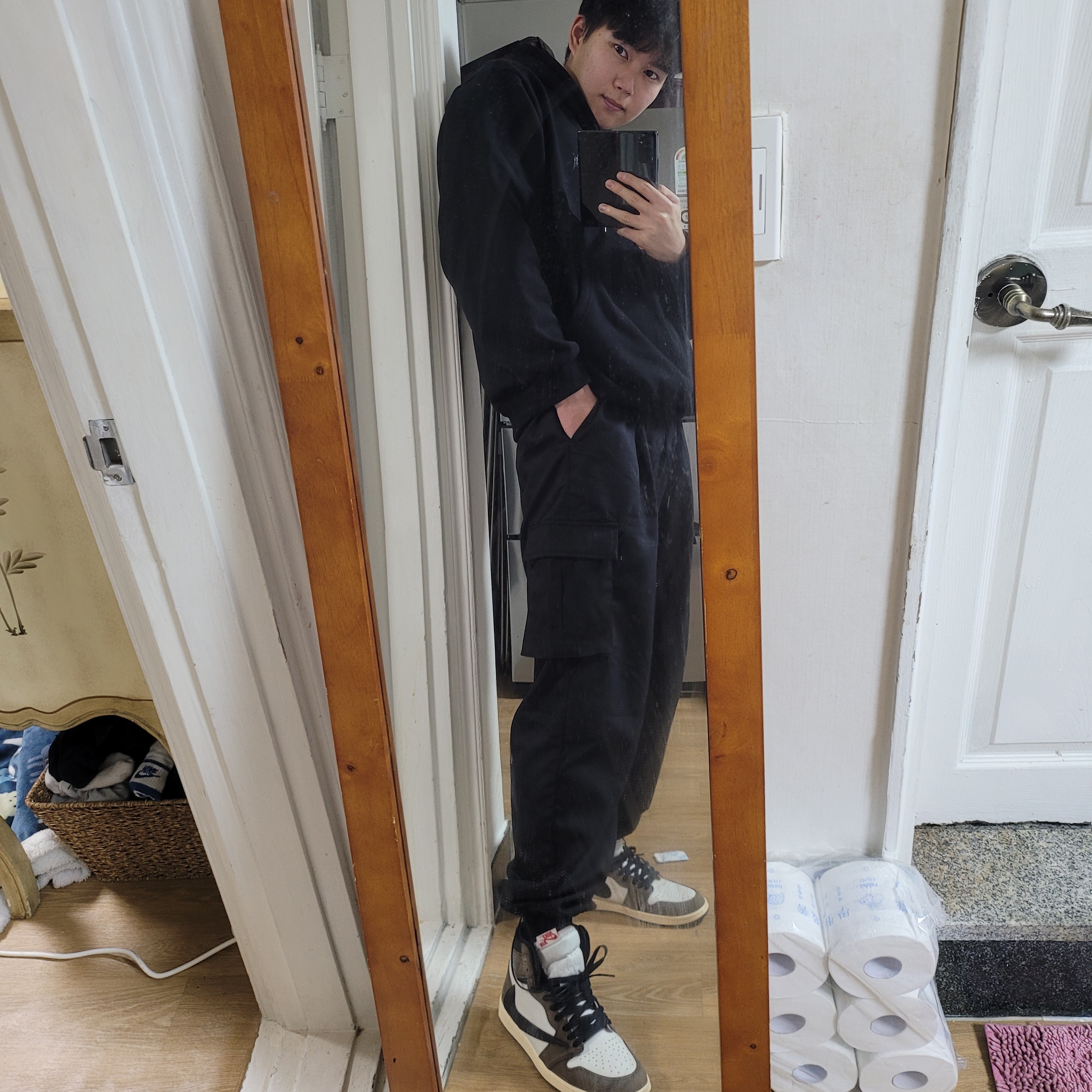 Jordan 1 x Travis Scott Retro High OG SP Mocha 착용 스타일