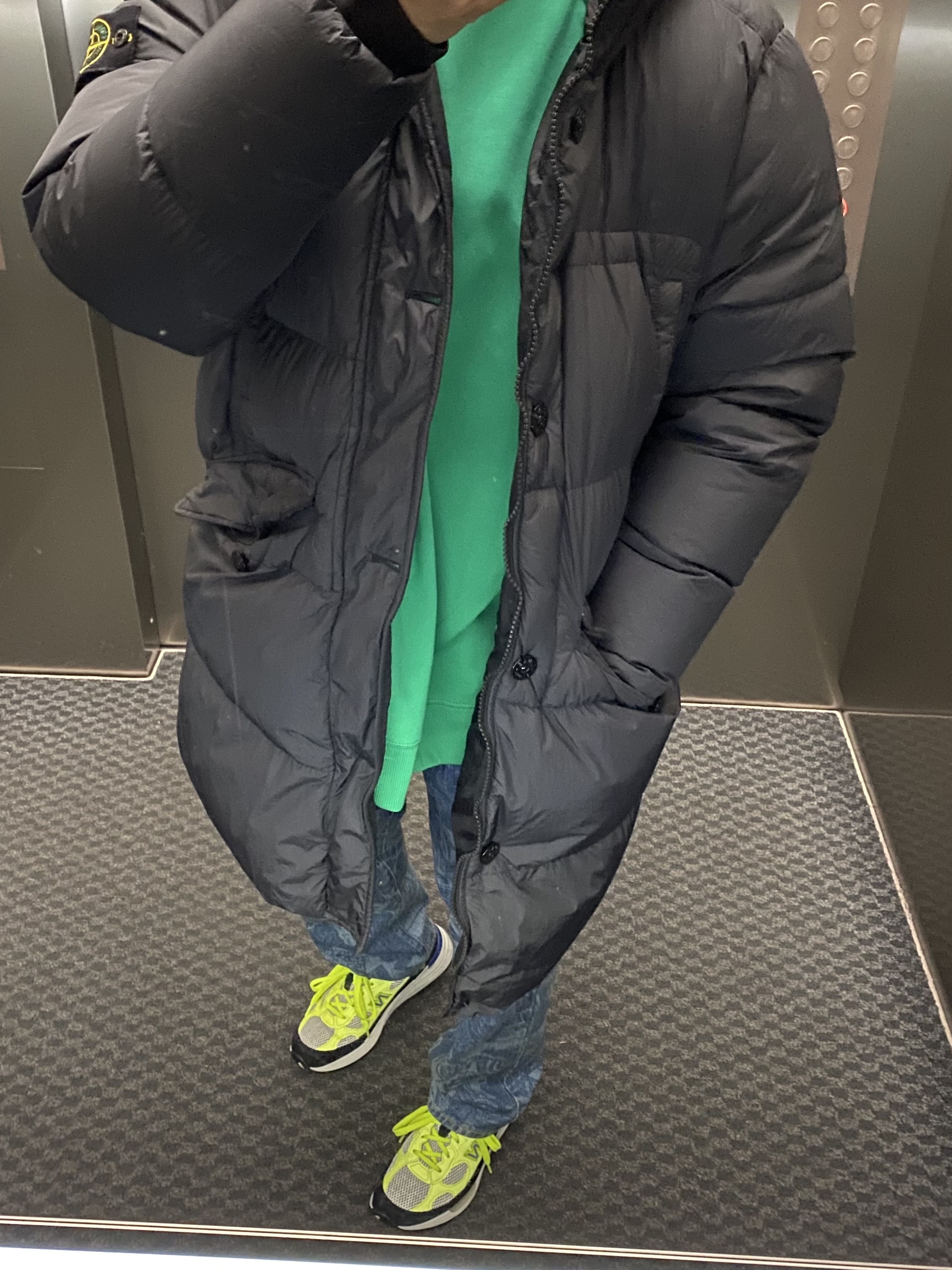 Zara x Ader Error Oversize Sweatshirt Green, New Balance 992 Made in USA Bright Volt 착용 스타일 - 2