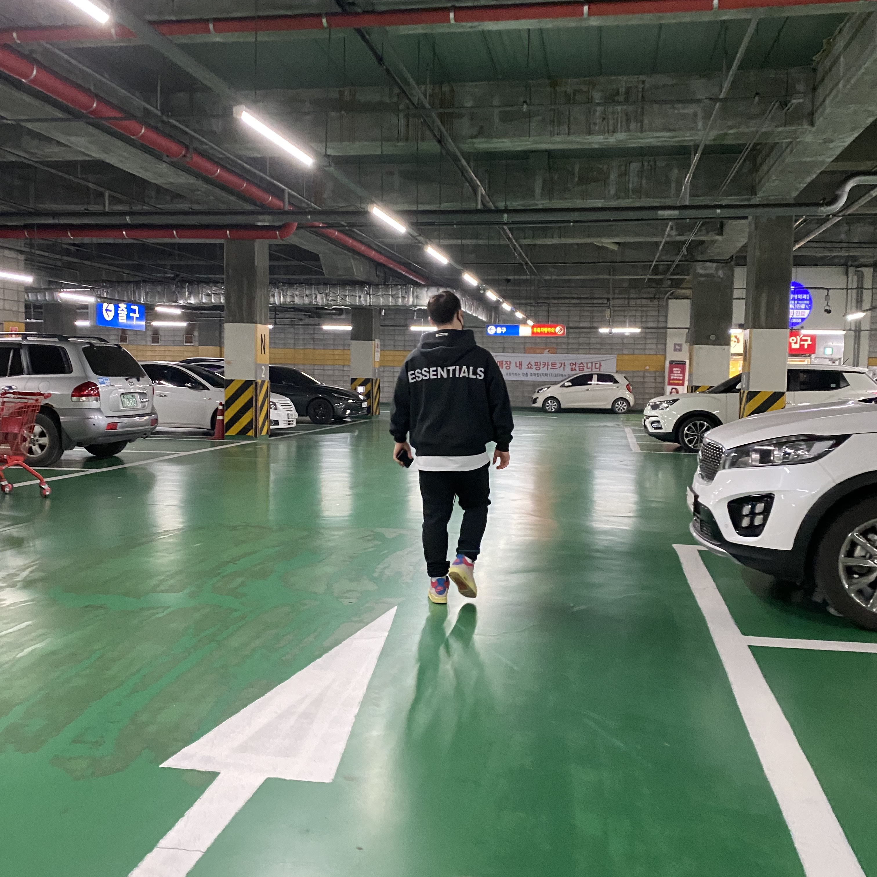 Essentials Sweatpants Black - 21SS, Jordan 4 x Union Retro Guava Ice 착용 스타일
