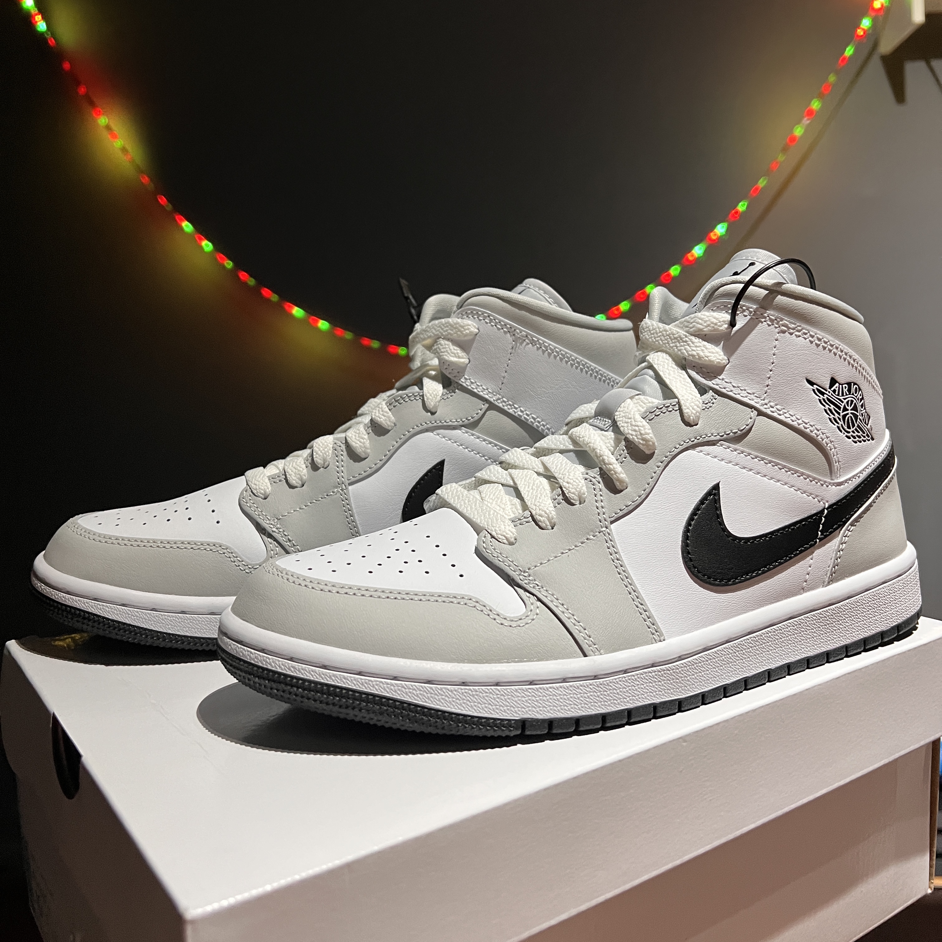 (W) Jordan 1 Mid Grey Fog 착용 스타일 - 3