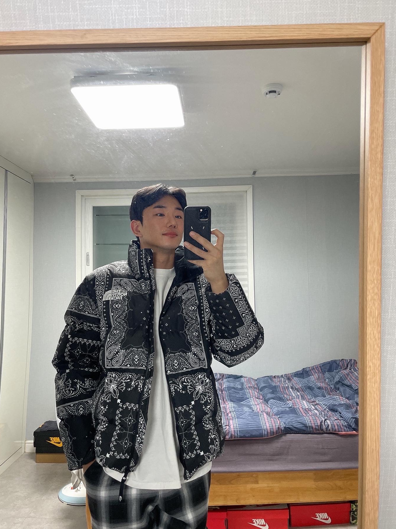 The North Face Novelty Lofty Down Jacket Real Black 착용 스타일