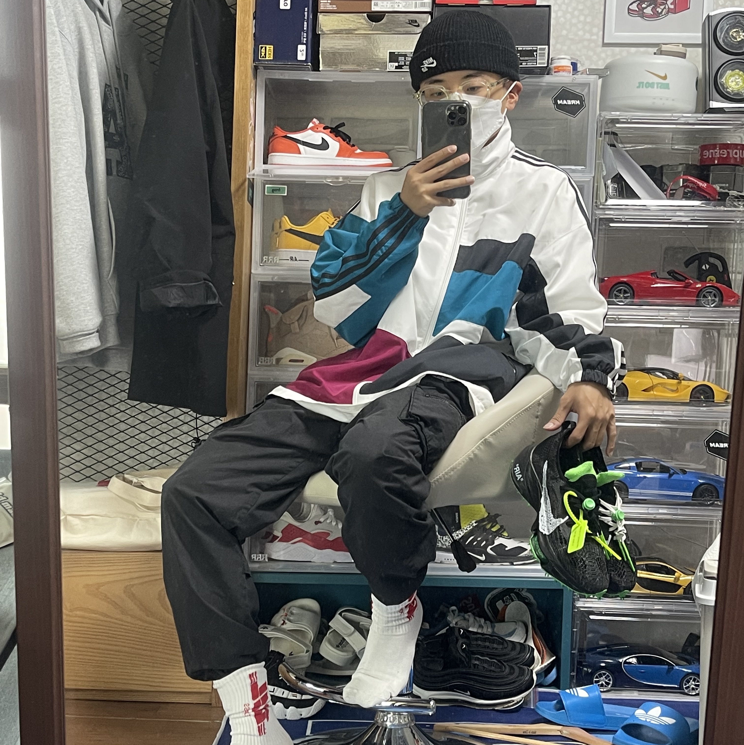 Nike x Off-White Air Zoom Tempo Next% Black 착용 스타일 - 1
