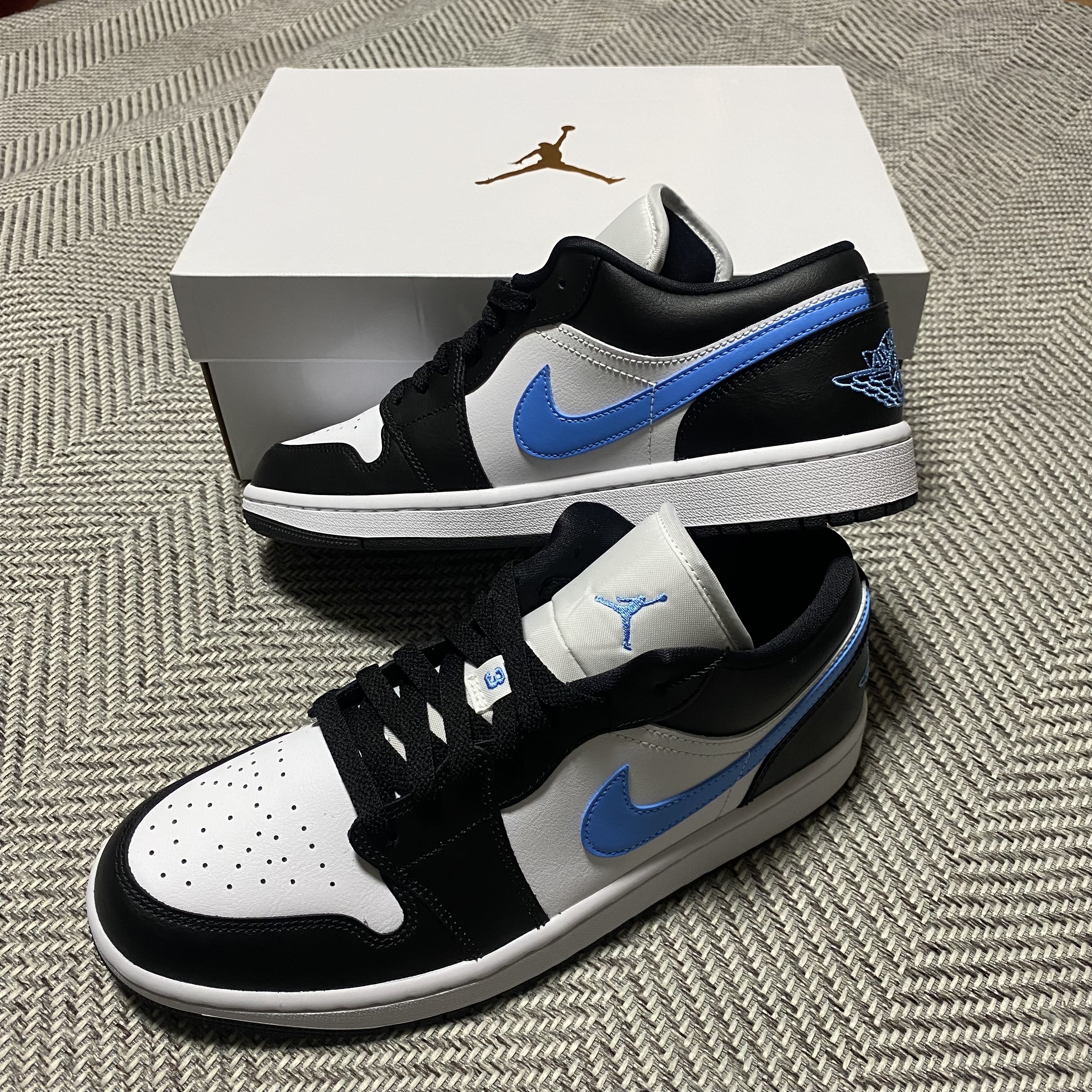 (W) Jordan 1 Low Black University Blue 착용 스타일 - 3