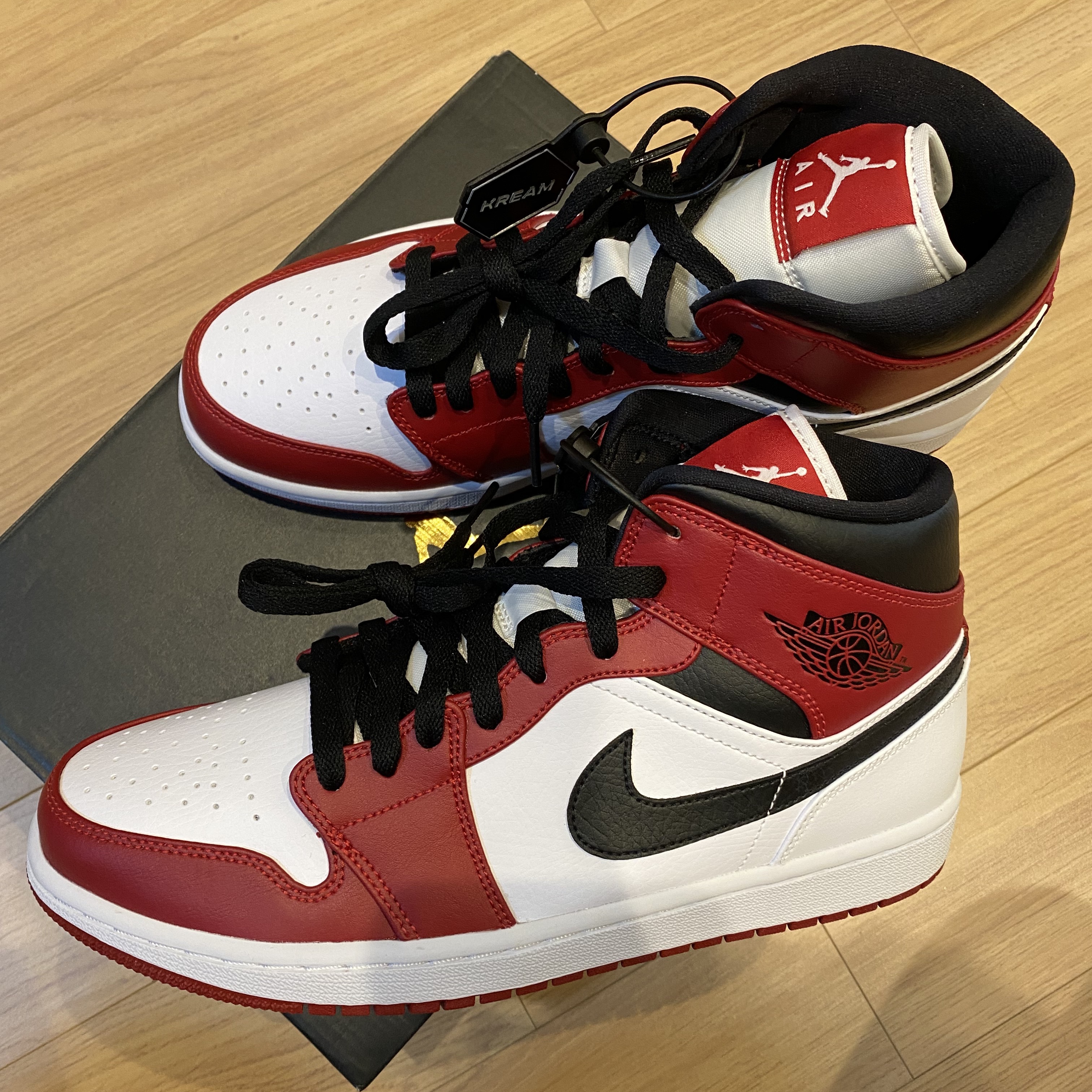 Jordan 1 Mid Chicago 2020 착용 스타일