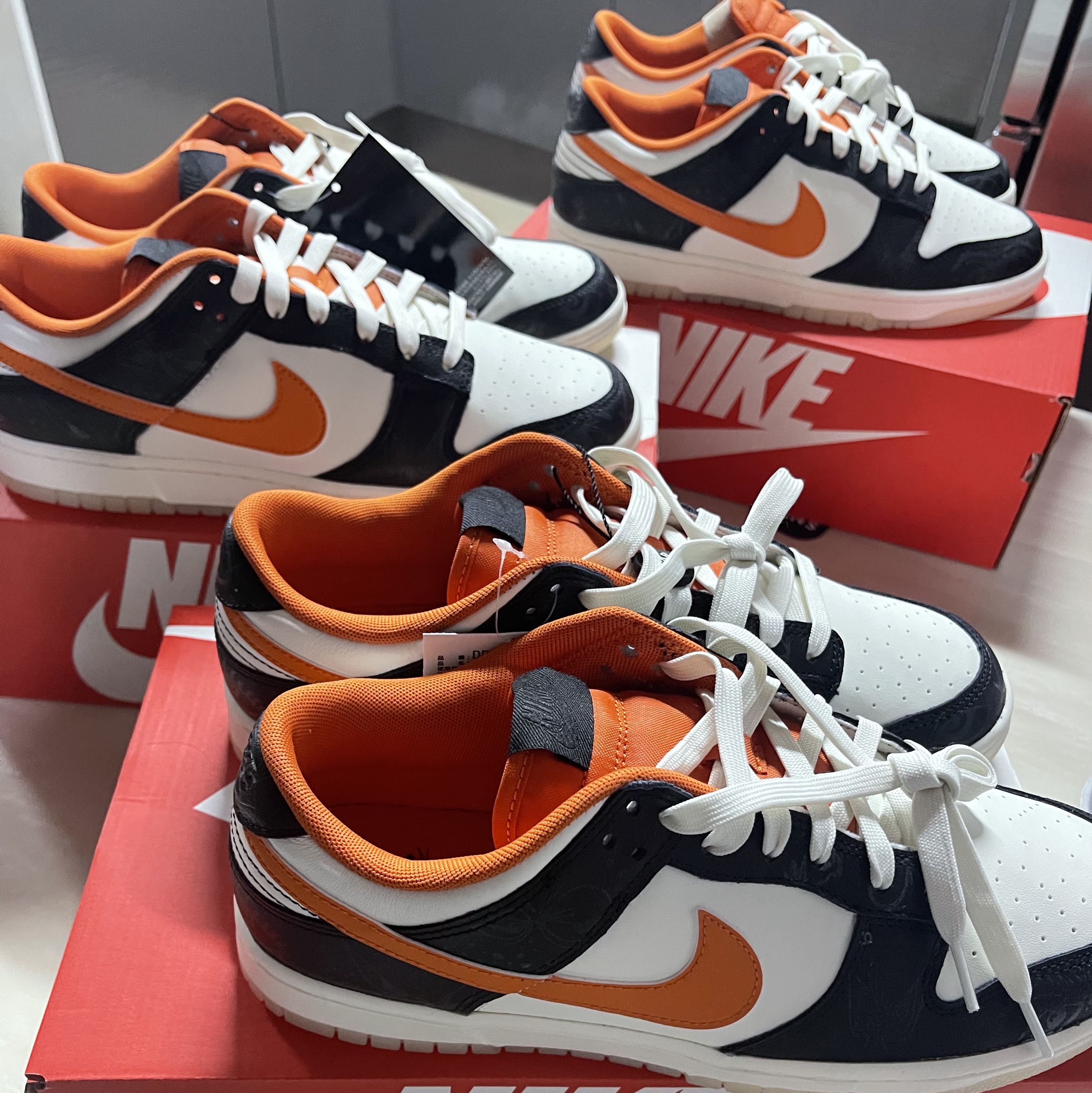 Nike Dunk Low Retro PRM Halloween 착용 스타일