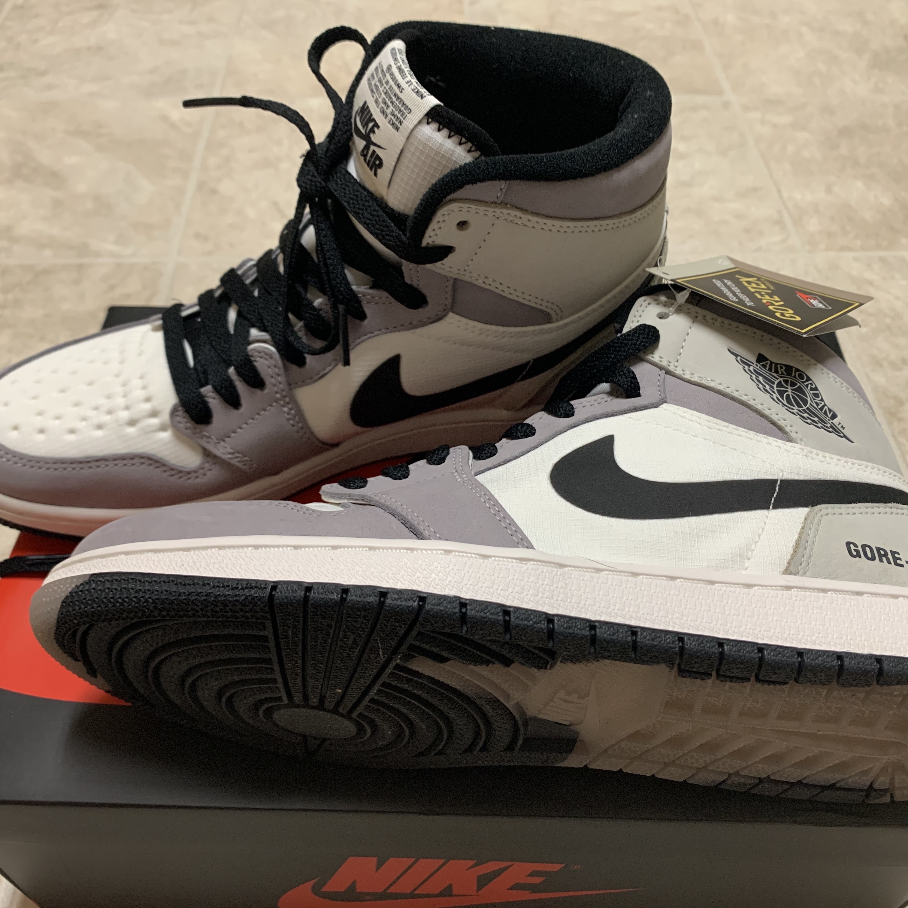 Jordan 1 Element Gore-Tex Sail 착용 스타일