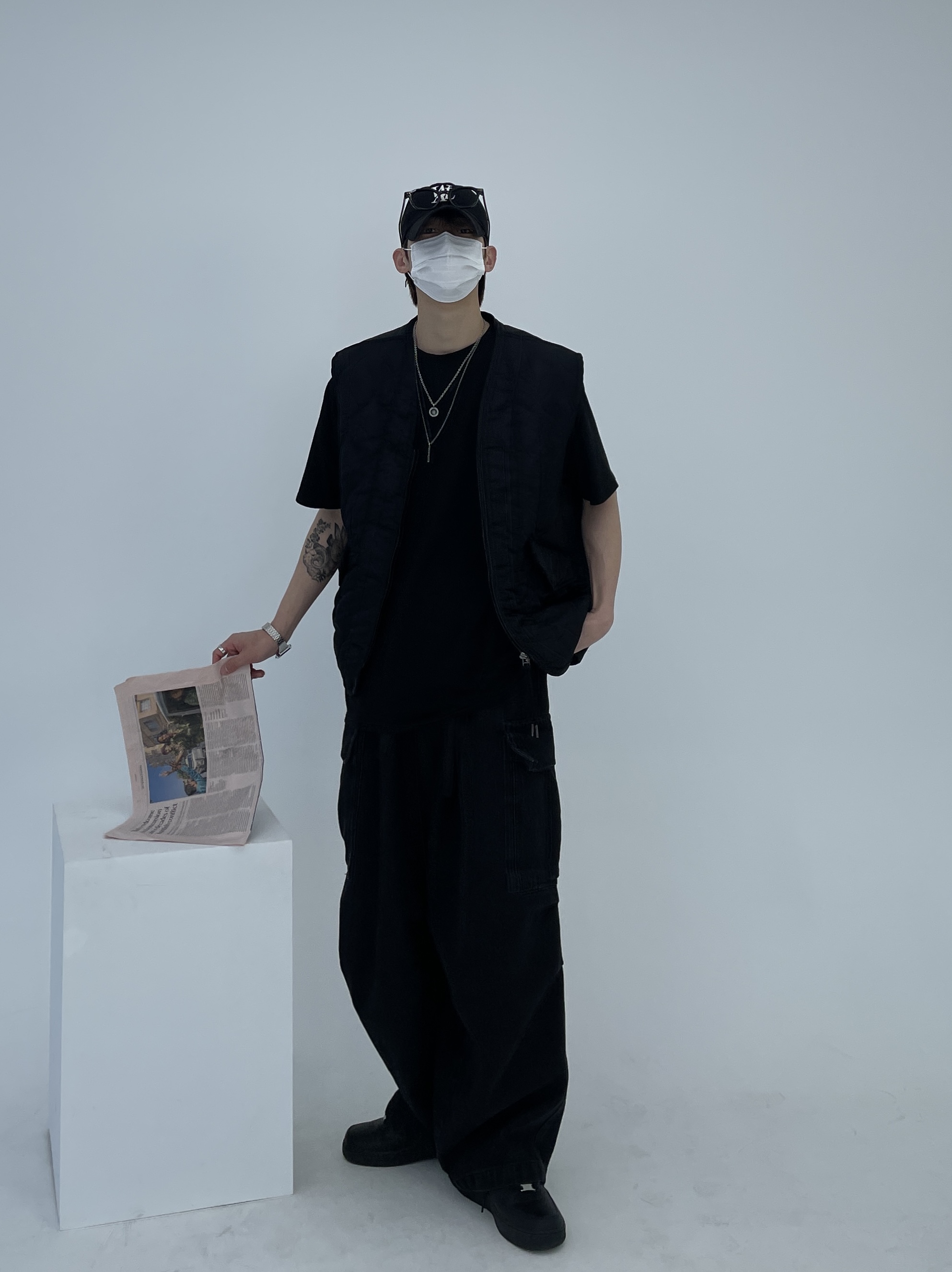 Nike Air Force 1 '07 Low Triple Black 착용 스타일