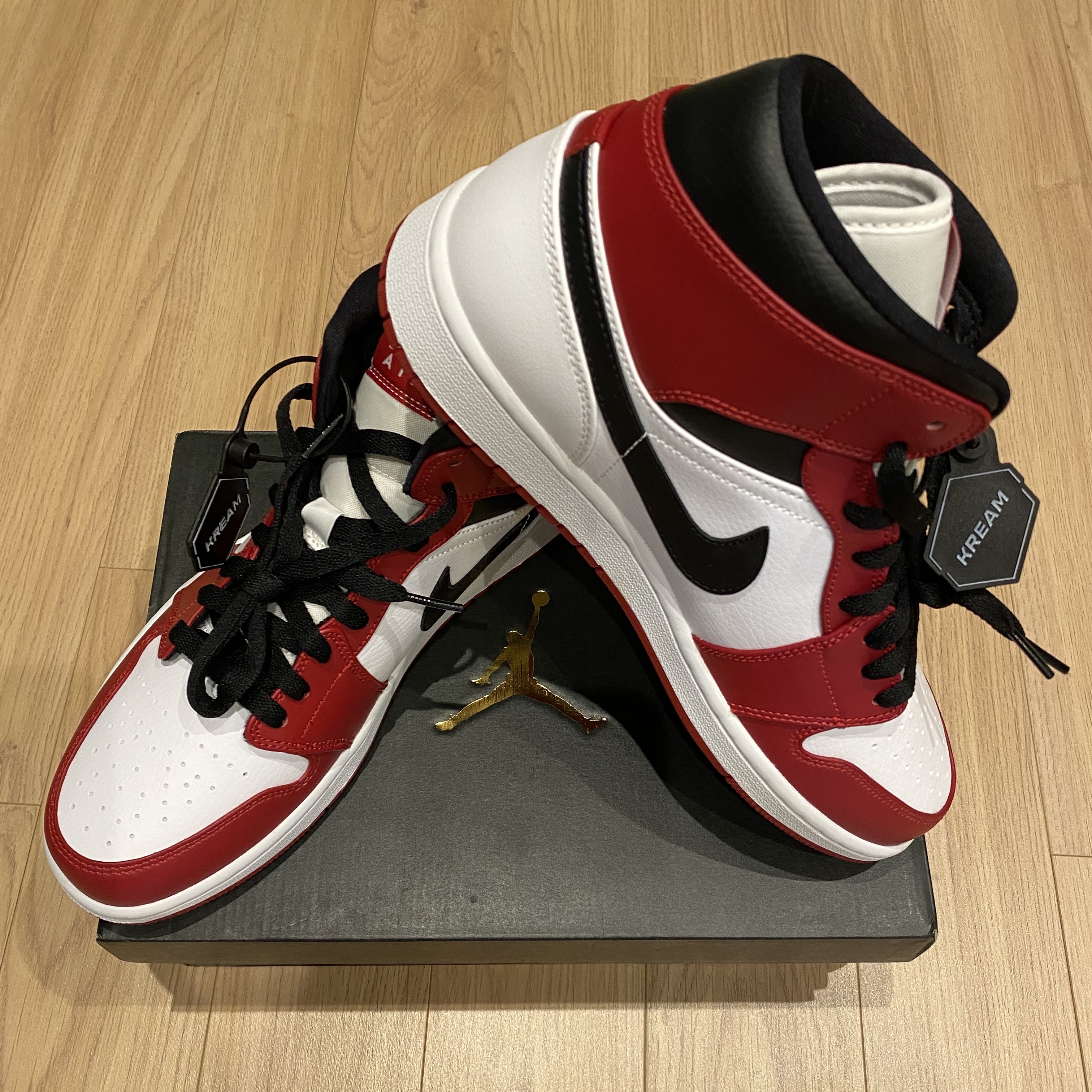 Jordan 1 Mid Chicago 2020 착용 스타일