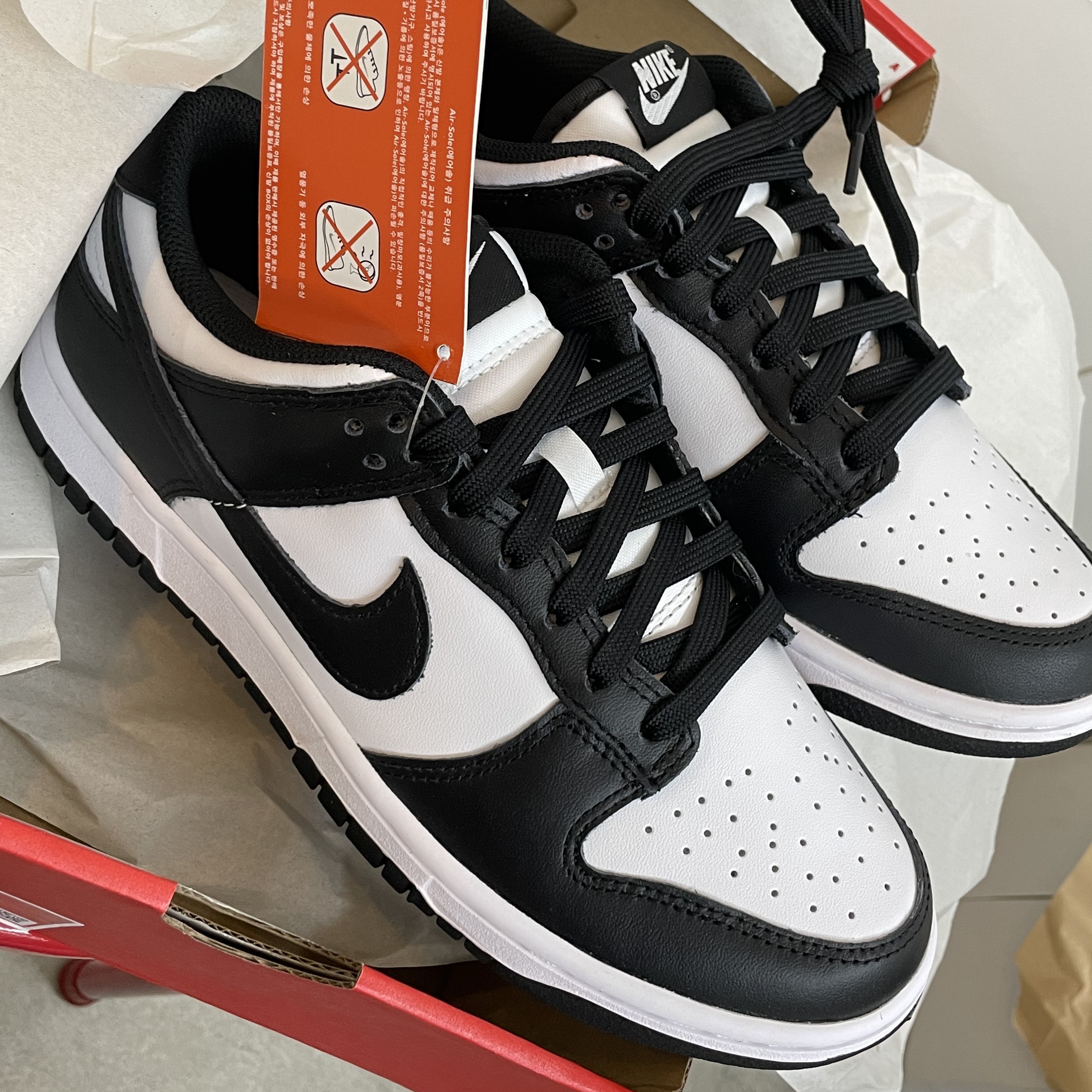 (W) Nike Dunk Low Black 착용 스타일