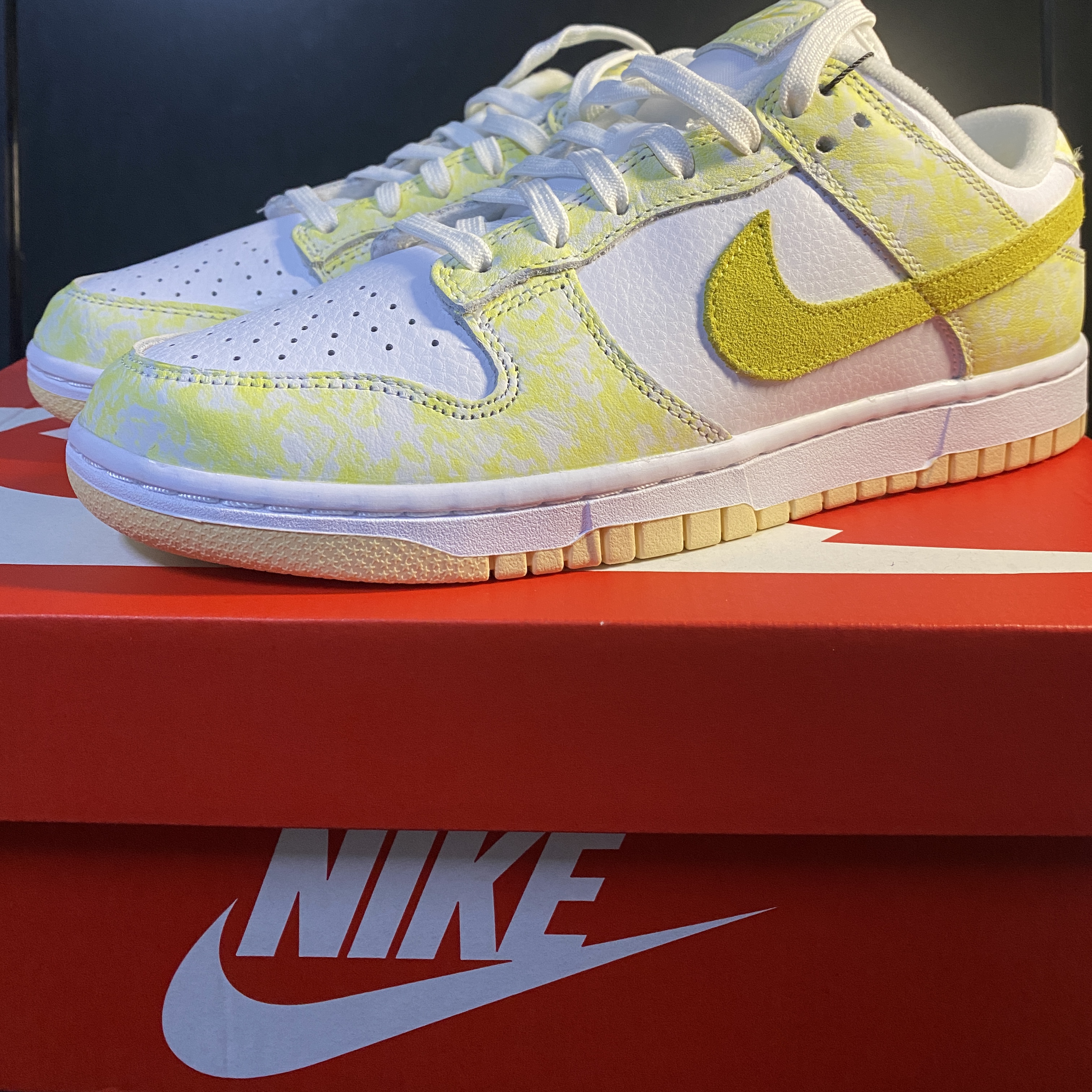(W) Nike Dunk Low Yellow Strike 착용 스타일