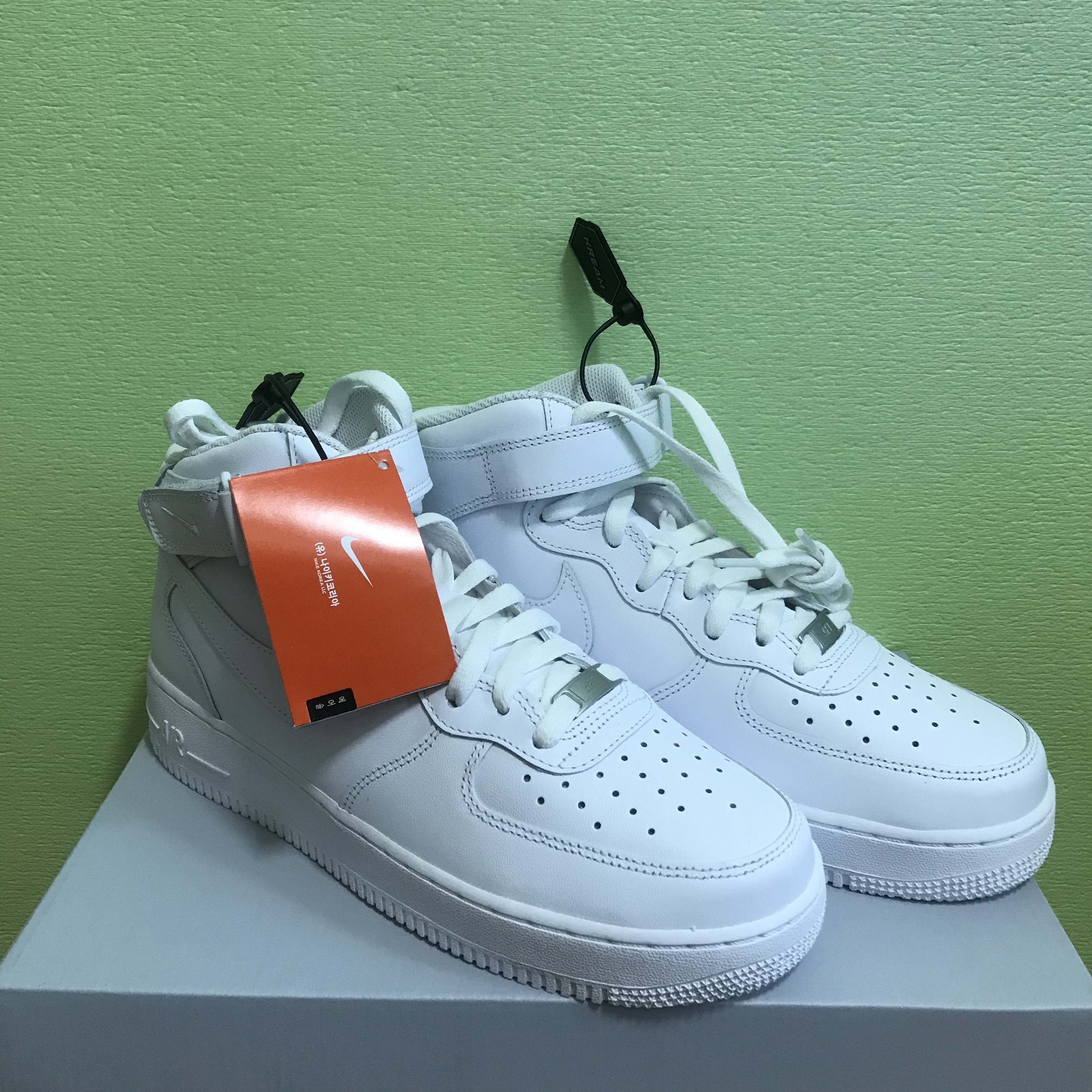 Nike Air Force 1 Mid '07 White 착용 스타일