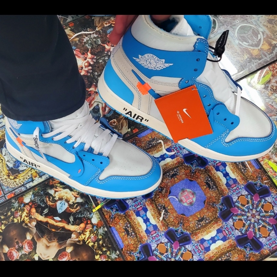 Jordan 1 x Off-White Retro High University Blue 착용 스타일 - 3