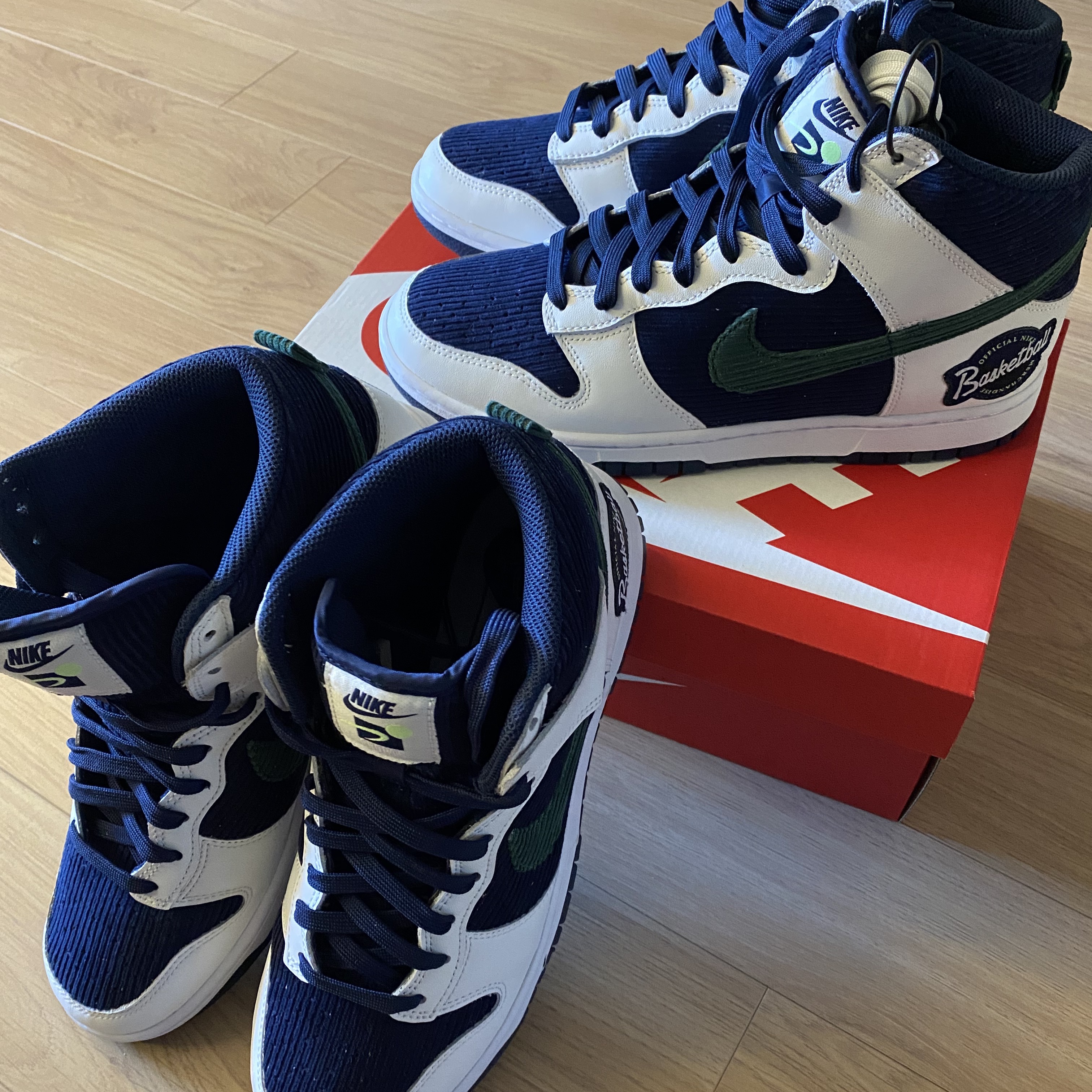Nike Dunk High PRM EMB College Navy 착용 스타일