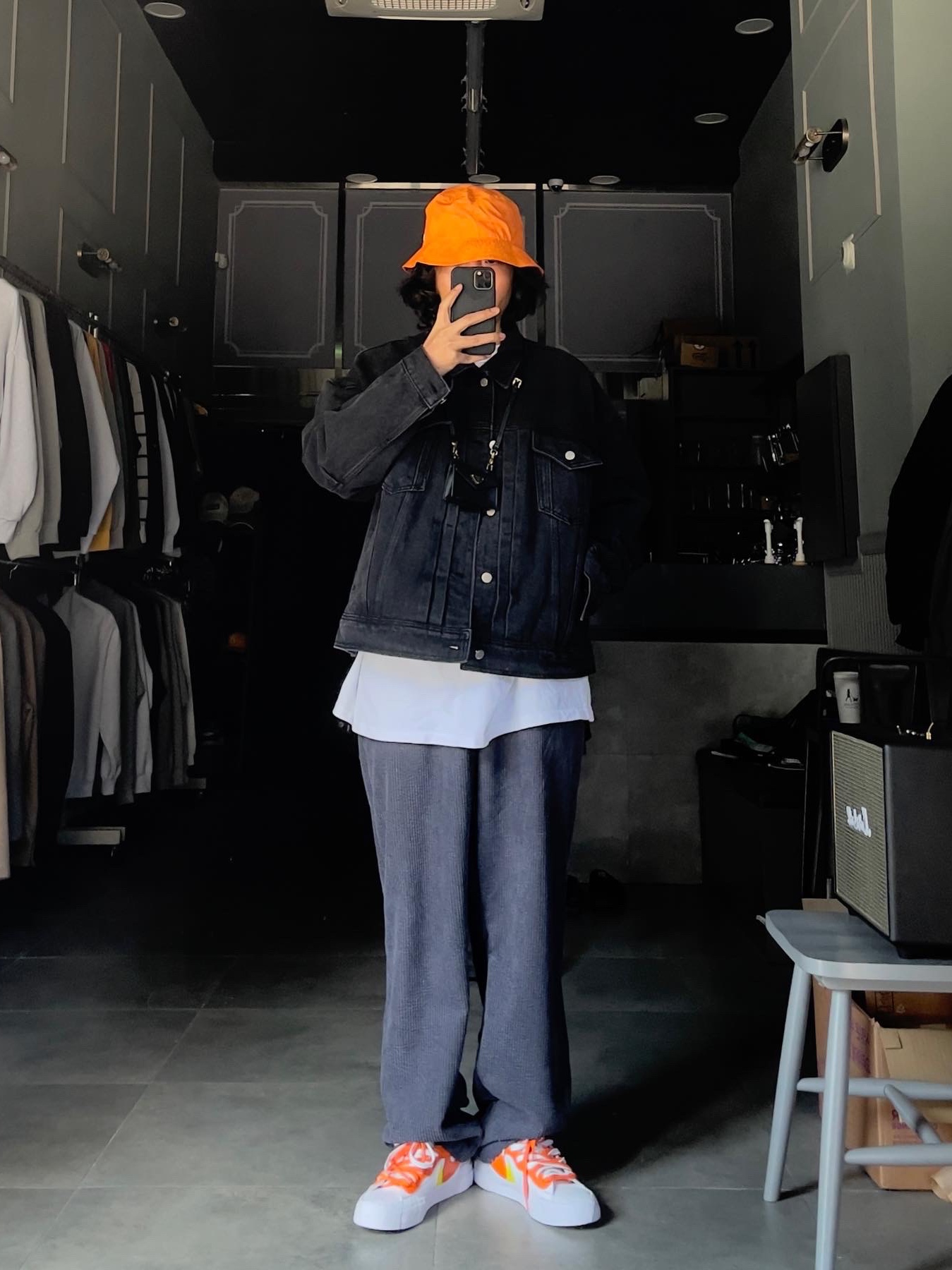 Nike x Sacai Blazer Low Magma Orange 착용 스타일 - 2
