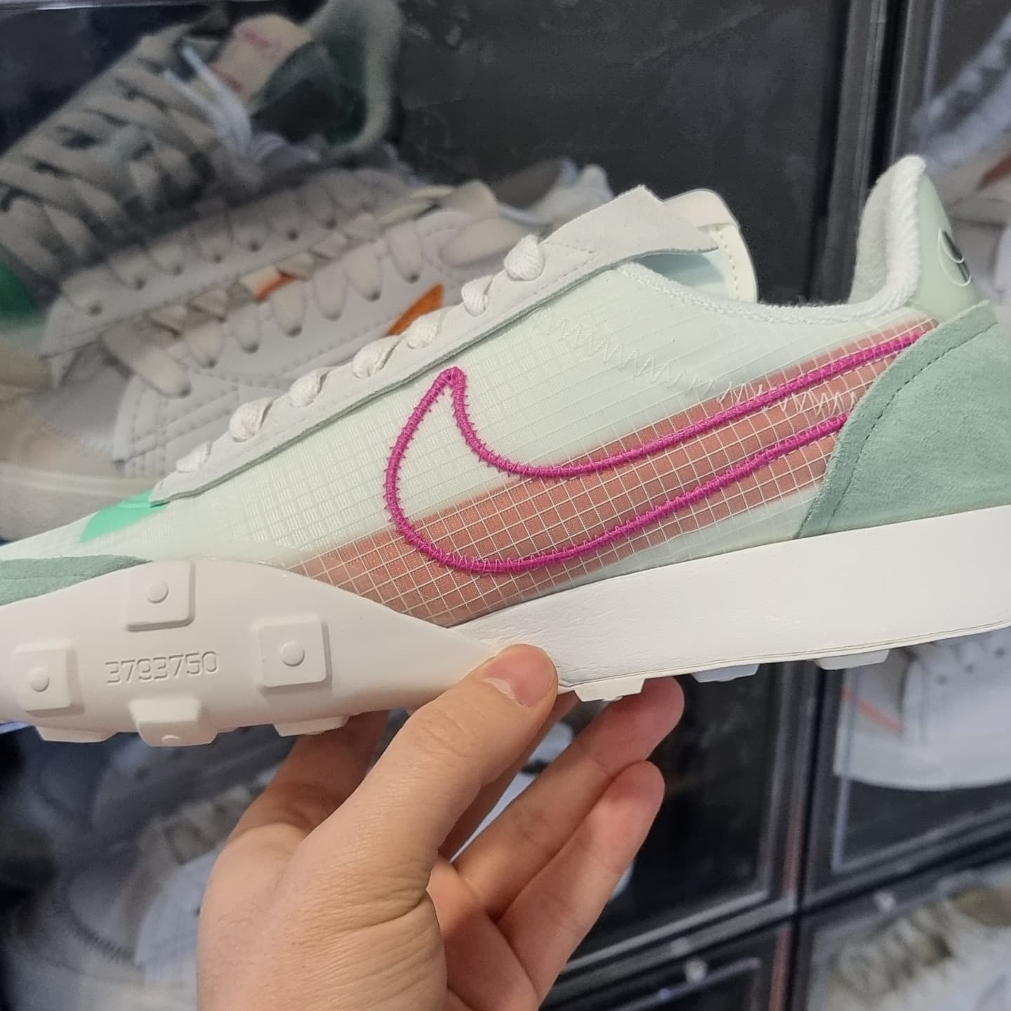 (W) Nike Waffle Racer 2X Steam 착용 스타일