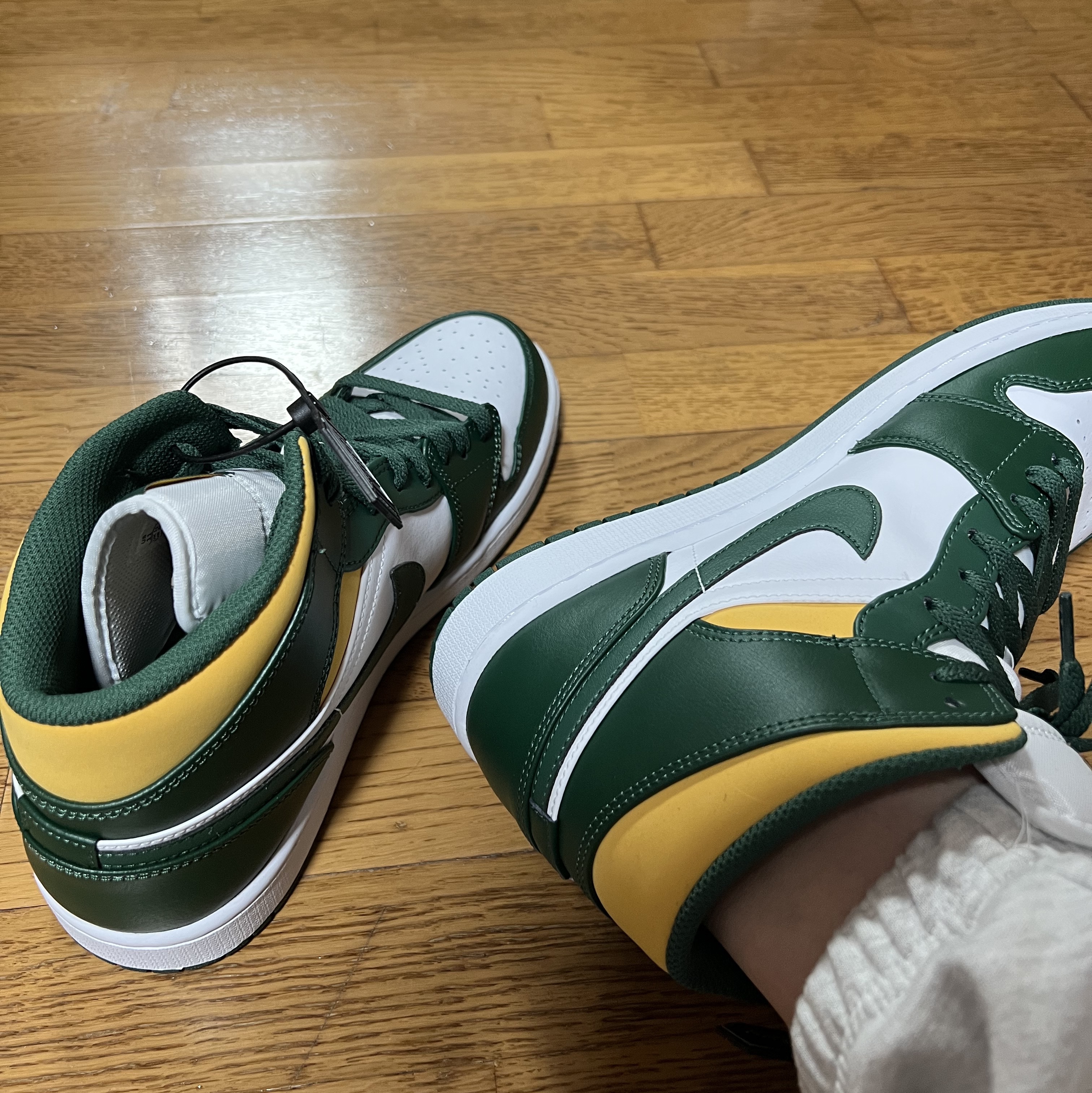 Jordan 1 Mid Sonics 2021 착용 스타일