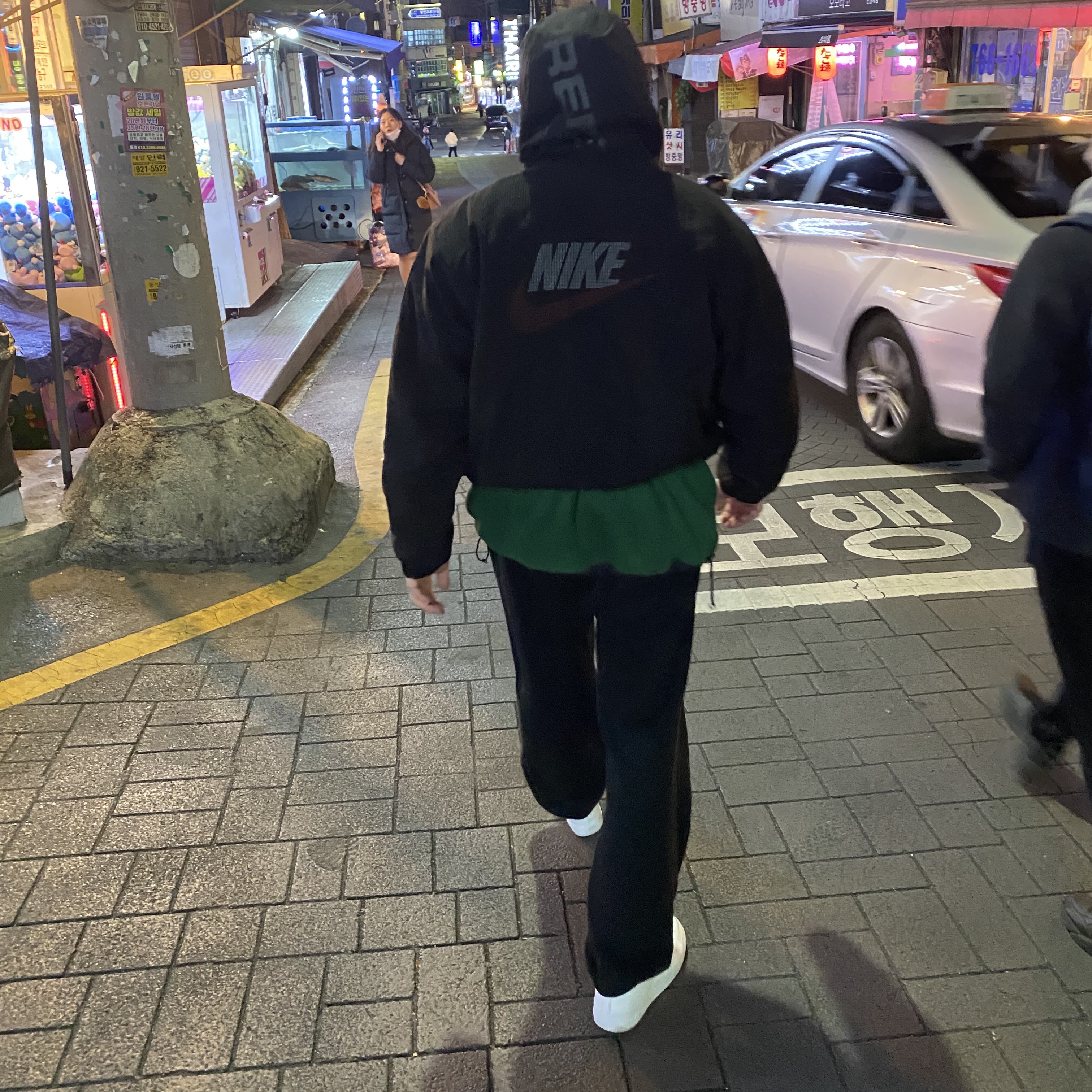 Nike Air Force 1 '07 Low White, Supreme x Nike Jewel Reversible Ripstop Anorak Black - 20FW 착용 스타일
