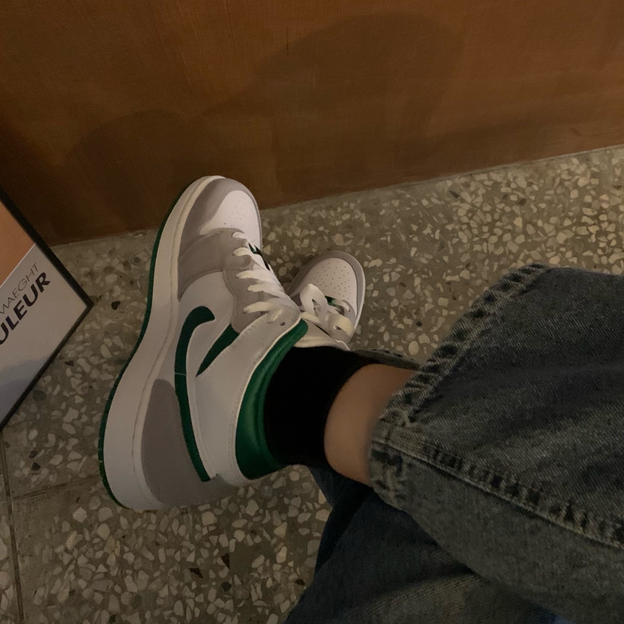 (GS) Jordan 1 Mid SE Pine Green Light Smoke Grey 착용 스타일