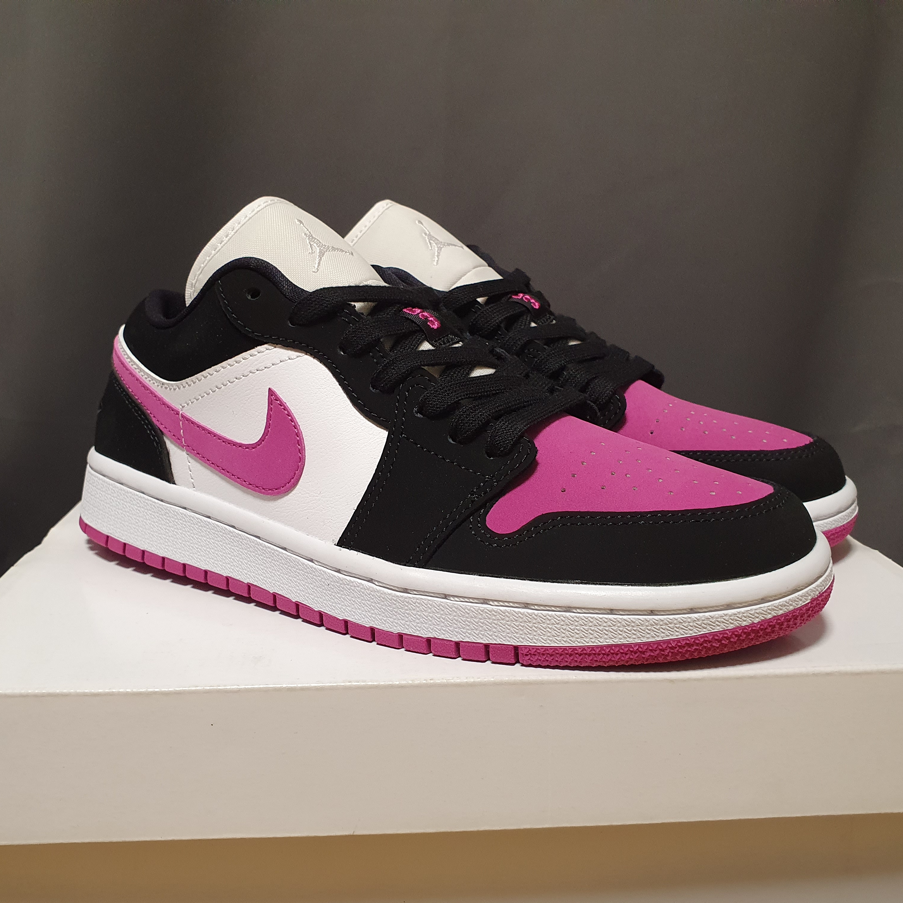 (W) Jordan 1 Low Cactus Flower 착용 스타일 - 4