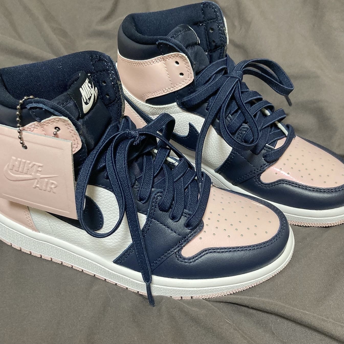 (W) Jordan 1 Retro High OG Atmosphere 착용 스타일 - 2