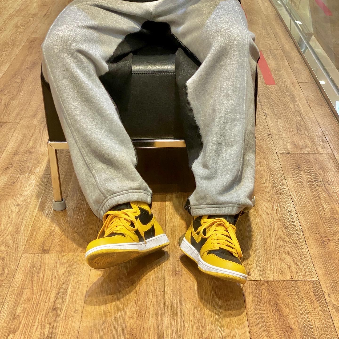Jordan 1 Retro High OG Pollen 착용 스타일 - 2