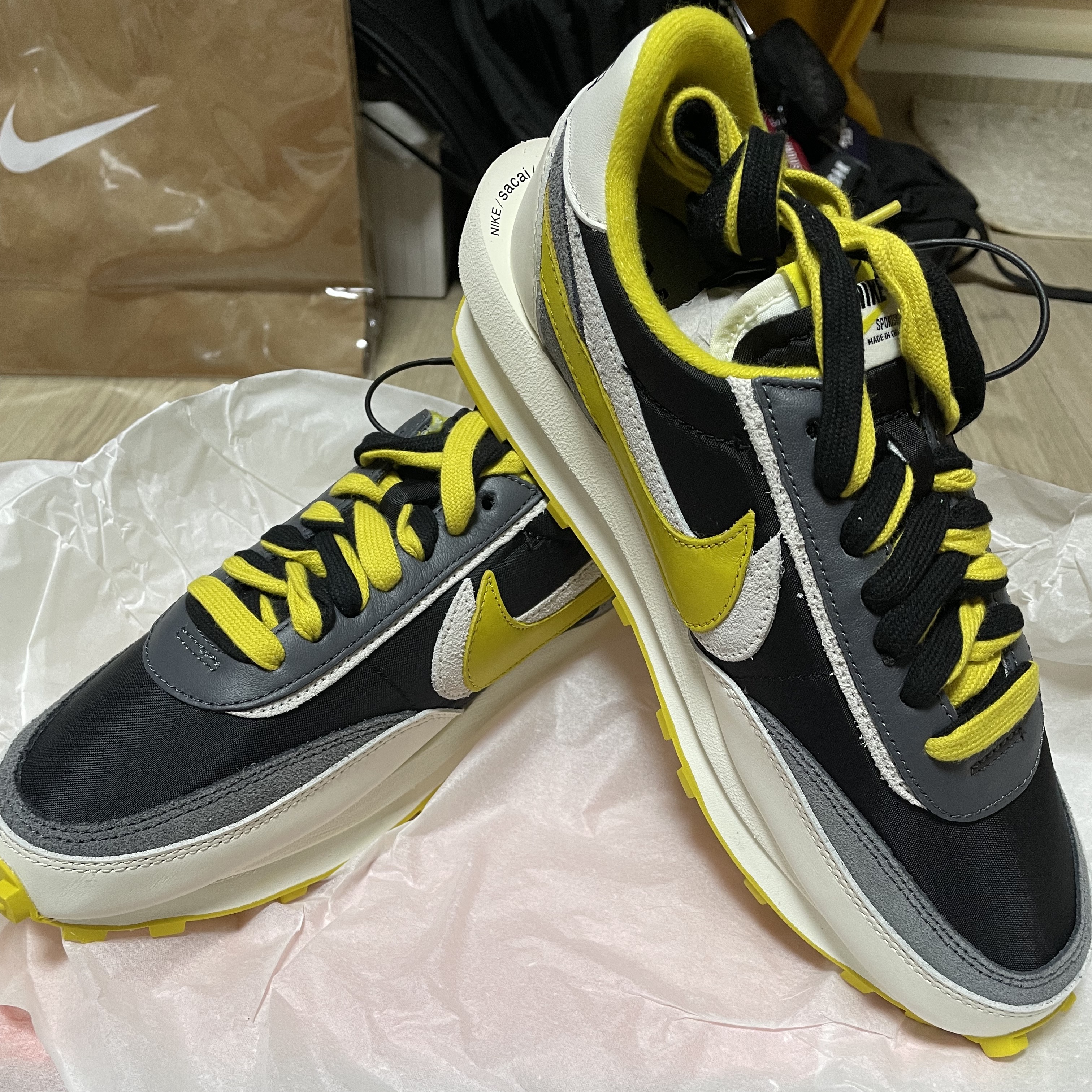 Nike x Sacai x Undercover LDWaffle Black Bright Citron 착용 스타일