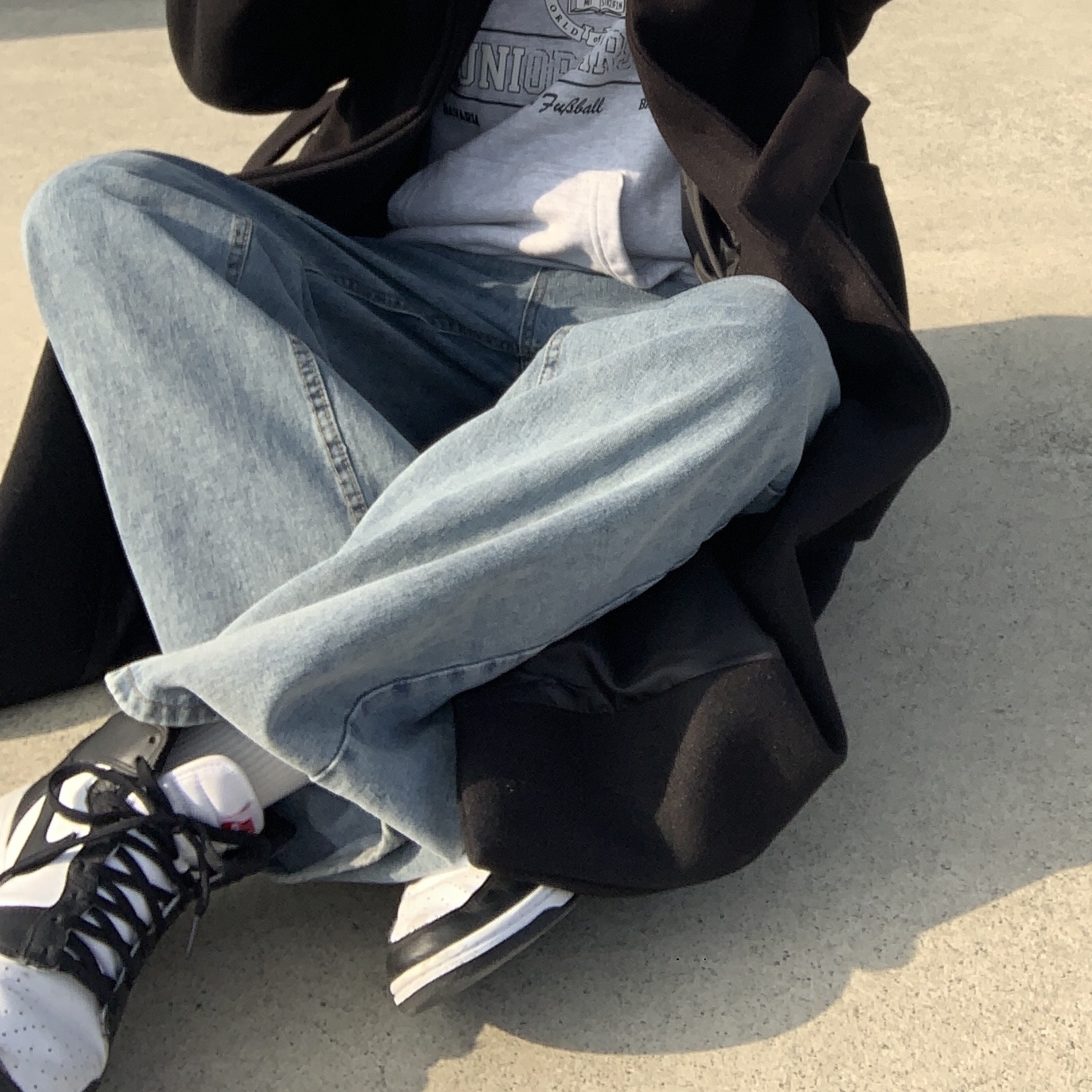 (W) Nike Dunk High Black and White 착용 스타일 - 1