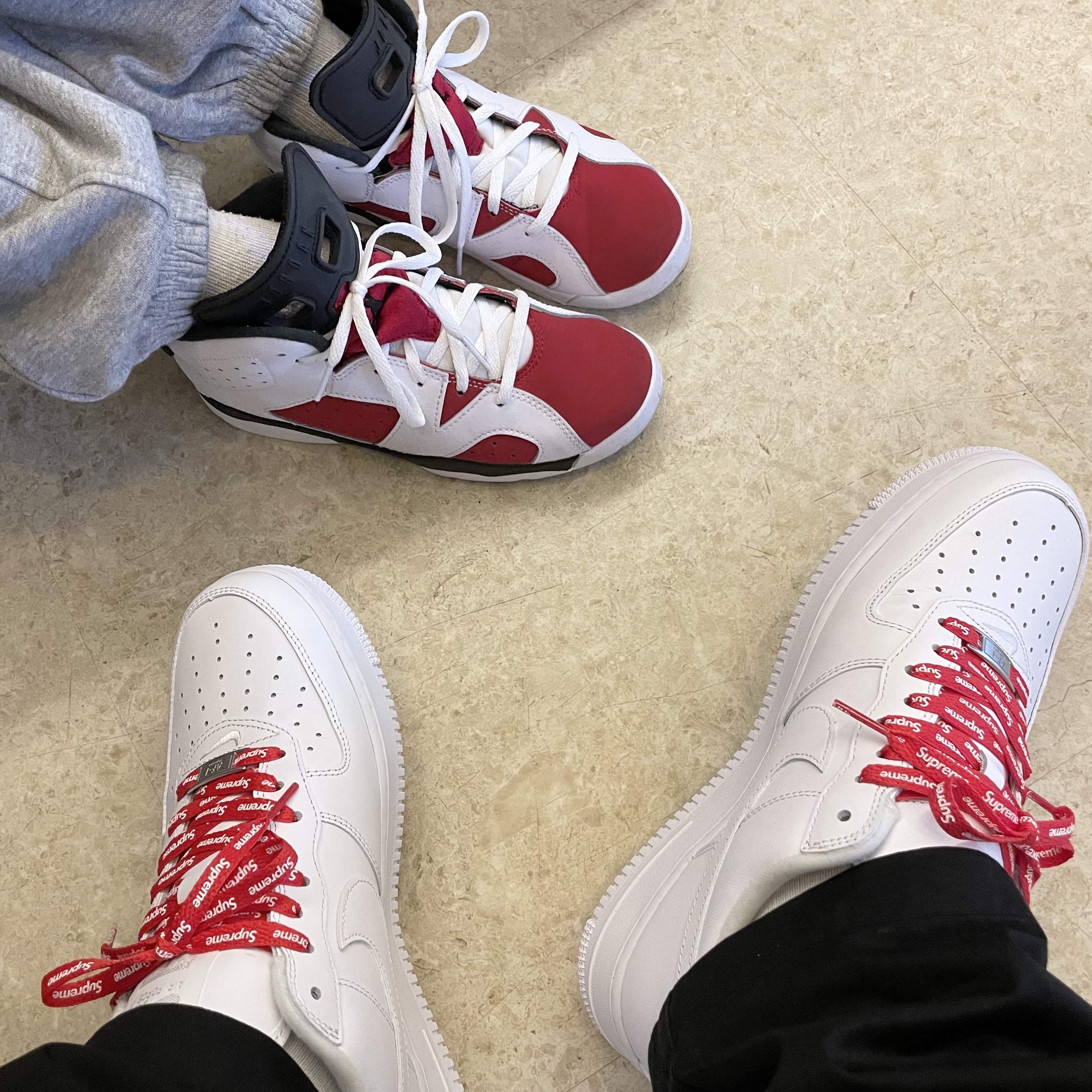 (PS) Jordan 6 Retro Carmine 2021, Nike x Supreme Air Force 1 Low White 착용 스타일